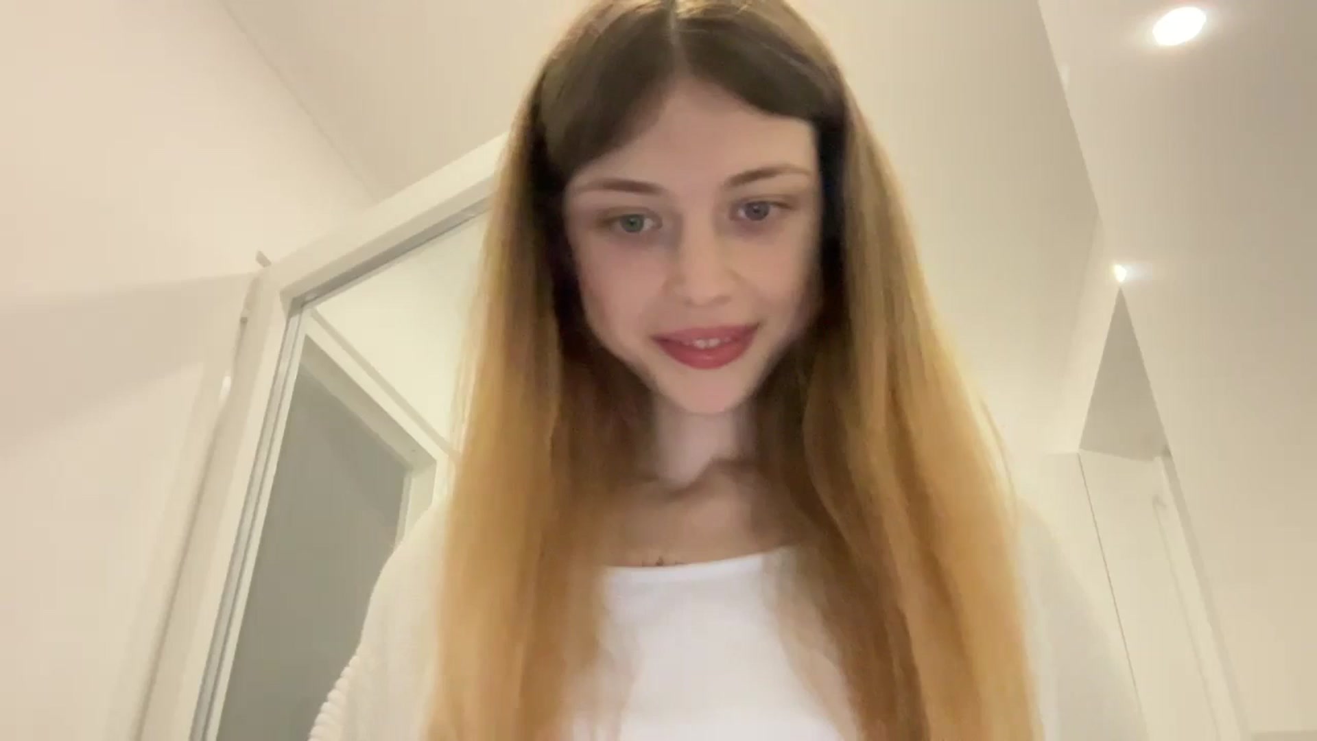 Gallery image thumbnail from Coconut_dream's myfreecams stream on, 10/29/2023, 08:46 image 15 of 20
