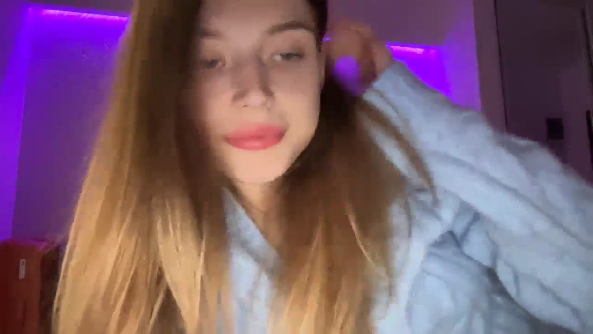 Gallery image thumbnail from Coconut_dream's myfreecams stream on, 10/30/2023, 17:07 image 11 of 20