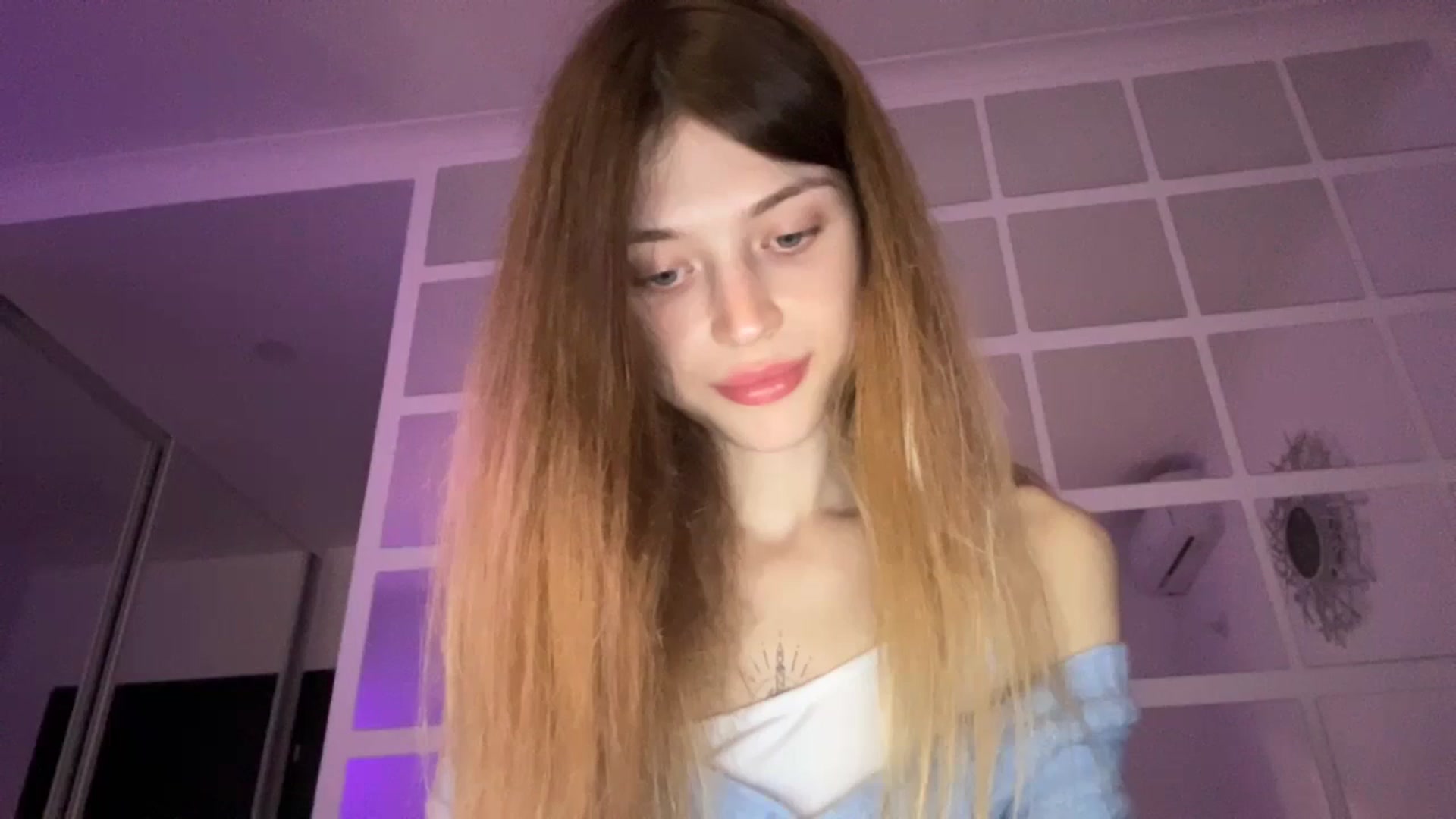 Gallery image thumbnail from Coconut_dream's myfreecams stream on, 10/30/2023, 17:07 image 4 of 20