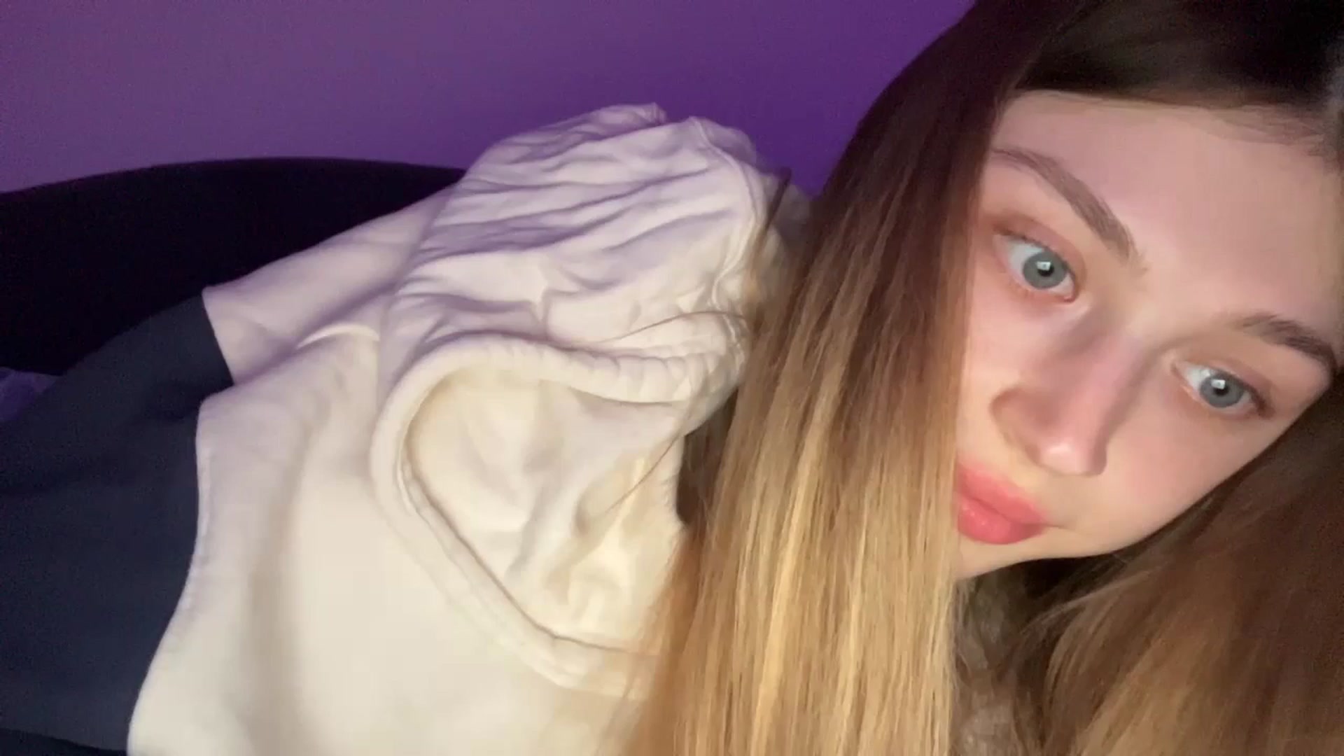 Gallery image thumbnail from Coconut_dream's myfreecams stream on, 11/02/2023, 19:40 image 5 of 20