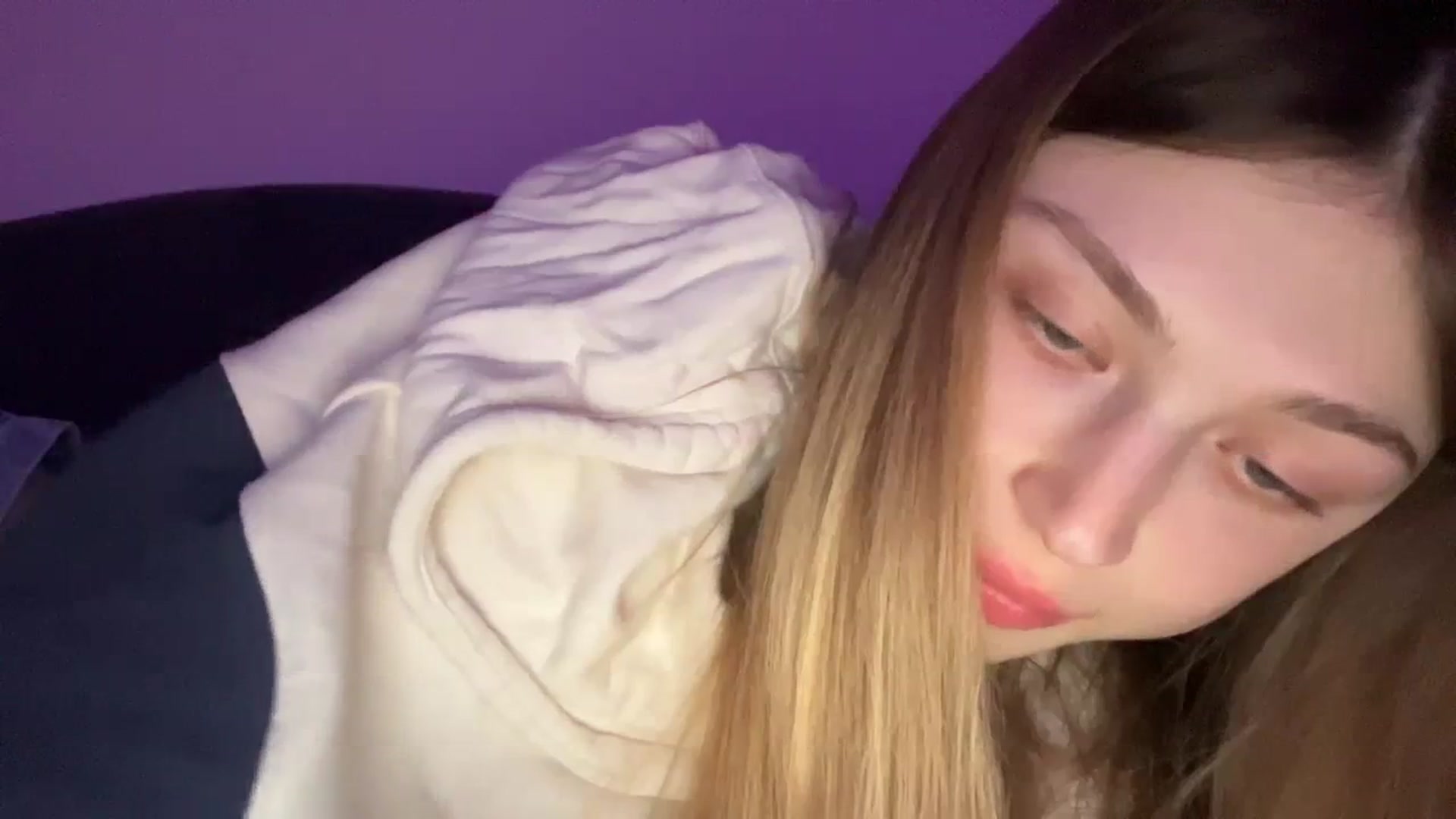 Gallery image thumbnail from Coconut_dream's myfreecams stream on, 11/02/2023, 19:40 image 4 of 20