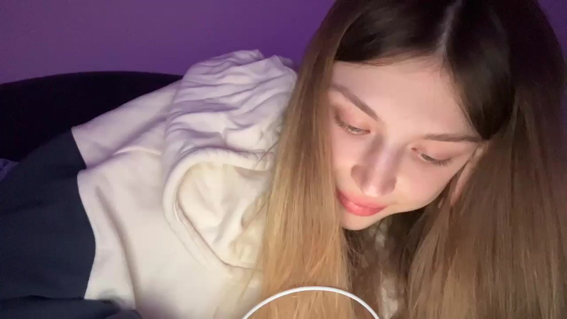 Gallery image thumbnail from Coconut_dream's myfreecams stream on, 11/02/2023, 19:40 image 12 of 20