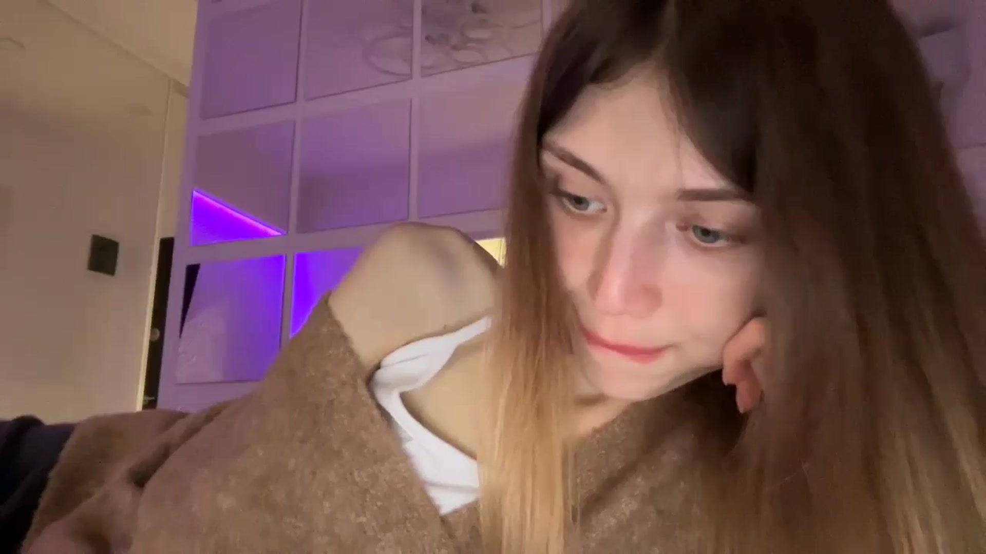Gallery image thumbnail from Coconut_dream's myfreecams stream on, 11/03/2023, 17:03 image 8 of 20