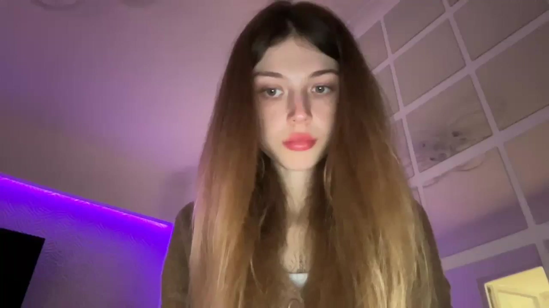 Gallery image thumbnail from Coconut_dream's myfreecams stream on, 11/03/2023, 17:03 image 13 of 20