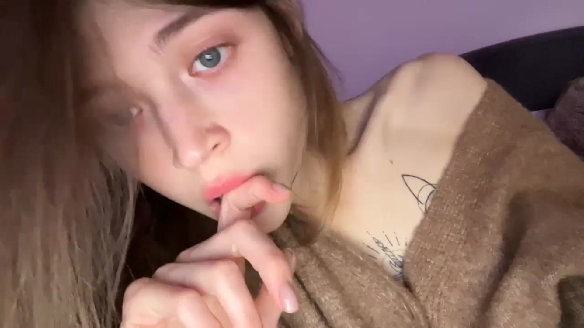 Gallery image thumbnail from Coconut_dream's myfreecams stream on, 11/04/2023, 20:12 image 11 of 20