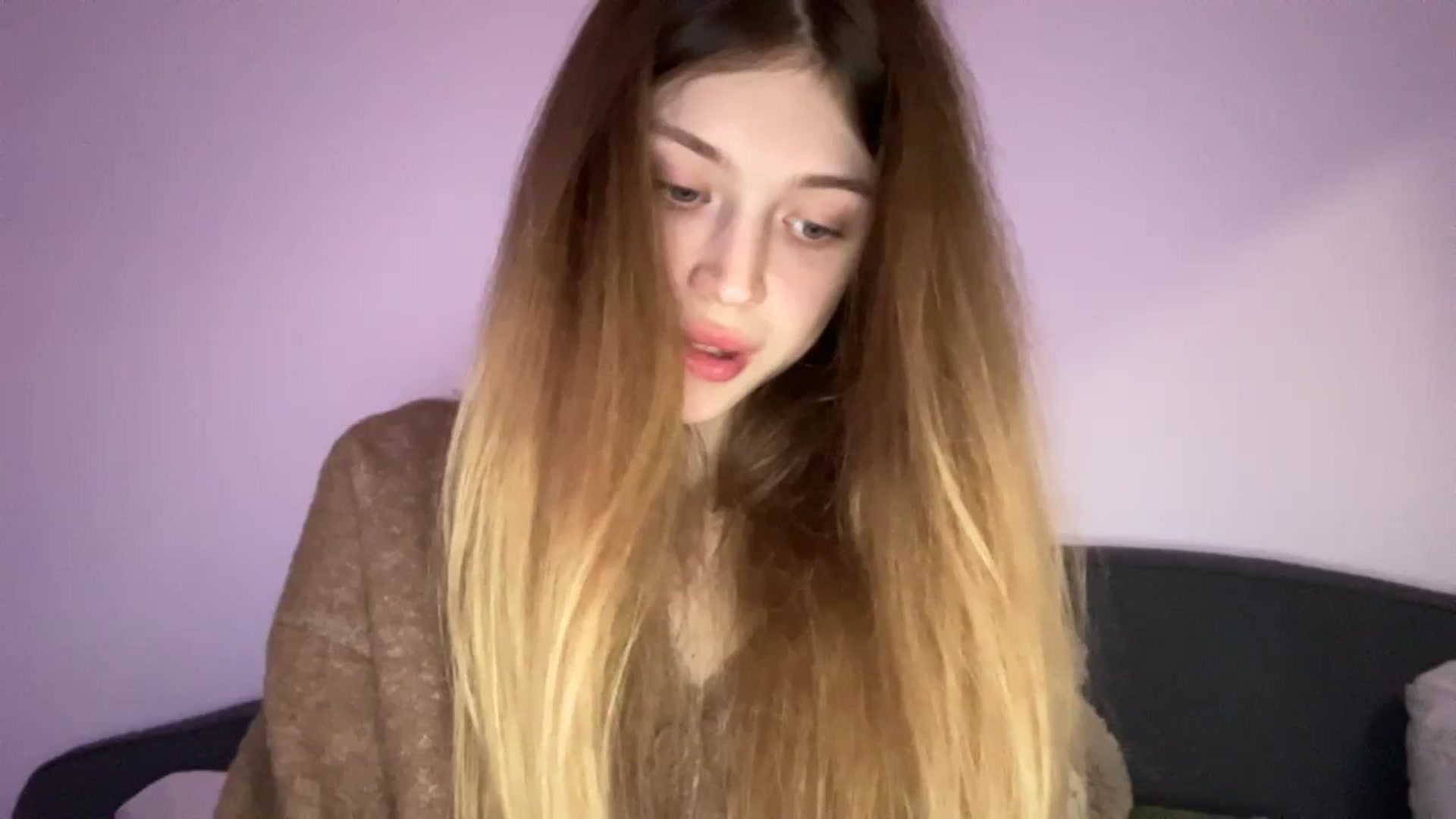 Gallery image thumbnail from Coconut_dream's myfreecams stream on, 11/04/2023, 20:12 image 19 of 20