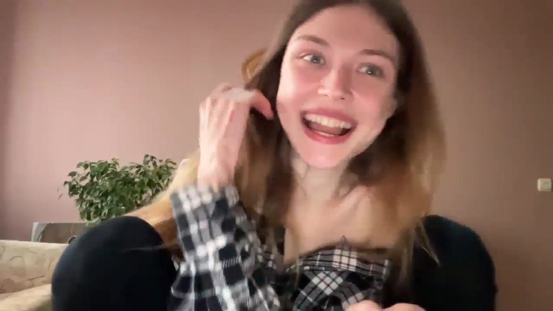 Gallery image thumbnail from Coconut_dream's myfreecams stream on, 11/08/2023, 13:31 image 14 of 20