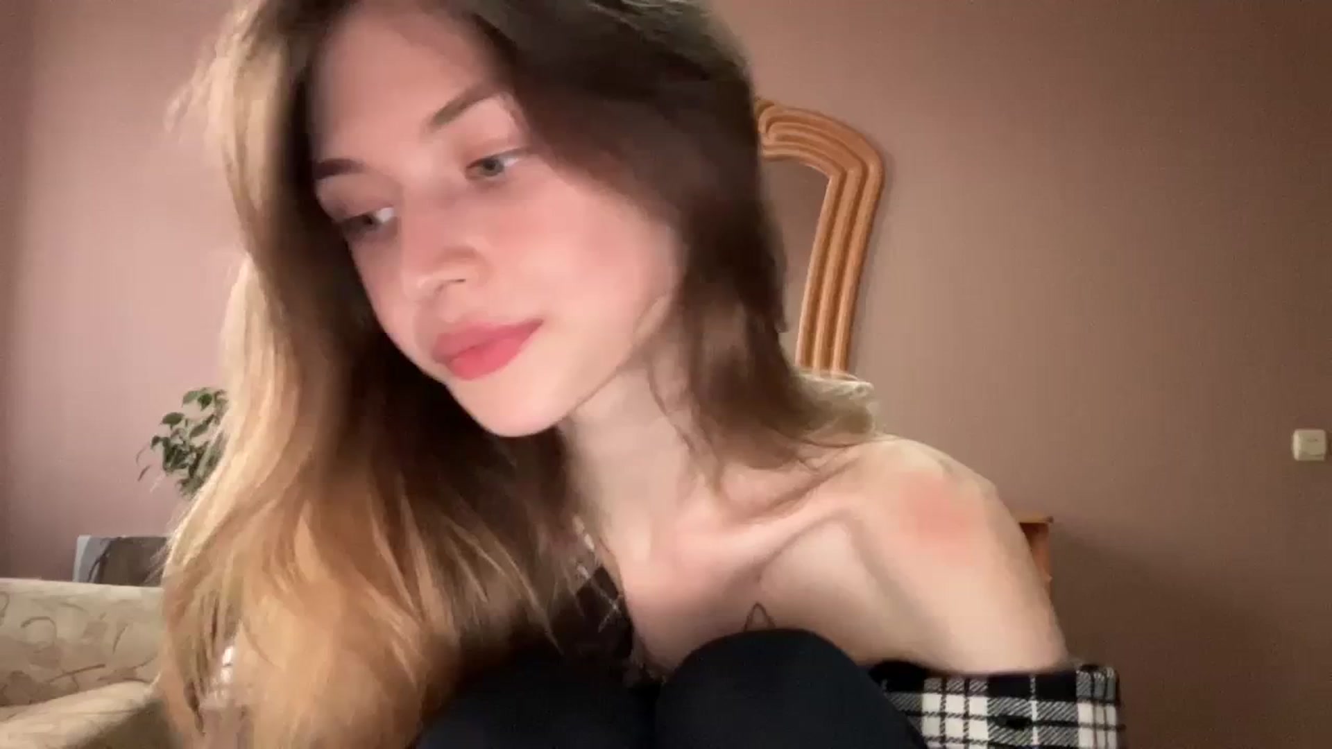 Gallery image thumbnail from Coconut_dream's myfreecams stream on, 11/08/2023, 13:31 image 19 of 20