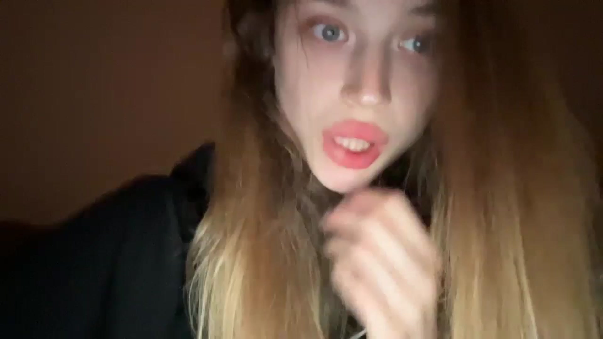 Gallery image thumbnail from Coconut_dream's myfreecams stream on, 11/09/2023, 21:02 image 19 of 20