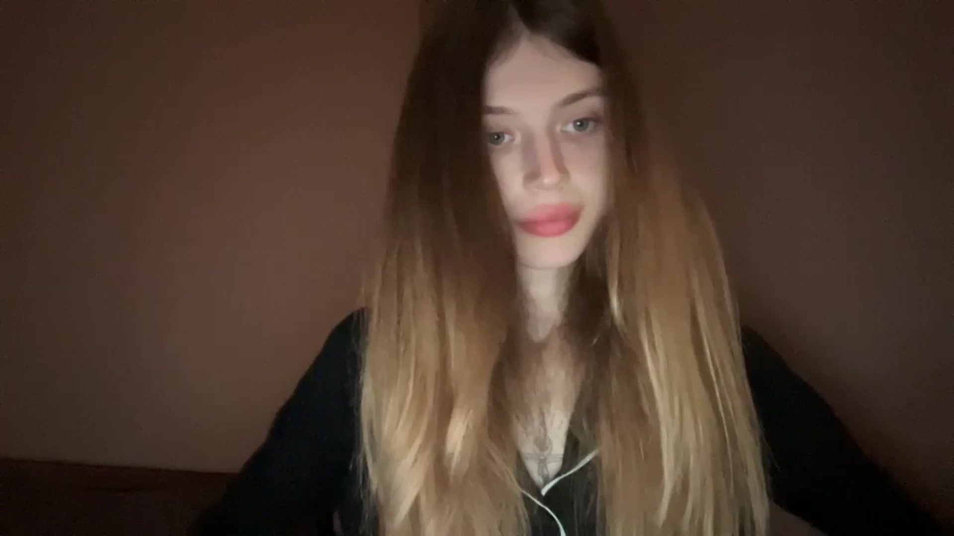 Gallery image thumbnail from Coconut_dream's myfreecams stream on, 11/09/2023, 21:02 image 2 of 20