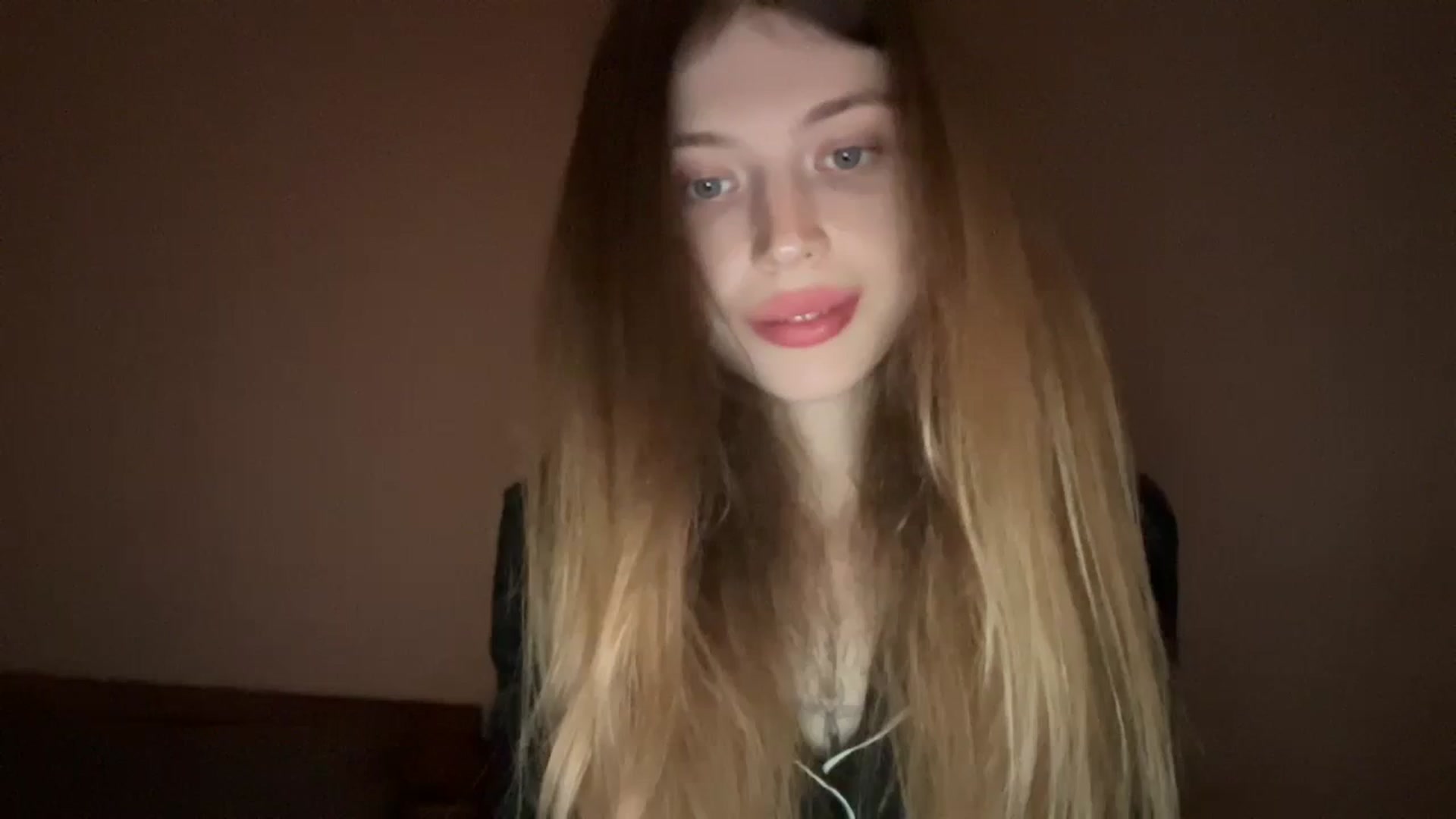 Gallery image thumbnail from Coconut_dream's myfreecams stream on, 11/09/2023, 21:02 image 1 of 20
