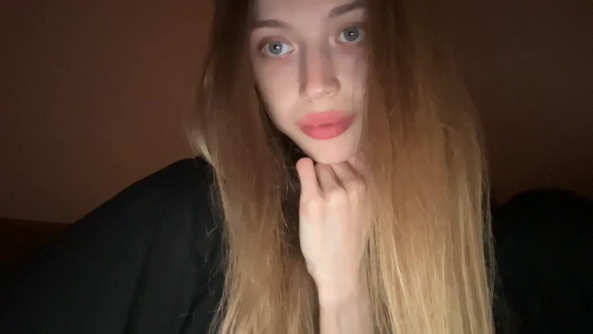 Gallery image thumbnail from Coconut_dream's myfreecams stream on, 11/09/2023, 21:02 image 13 of 20