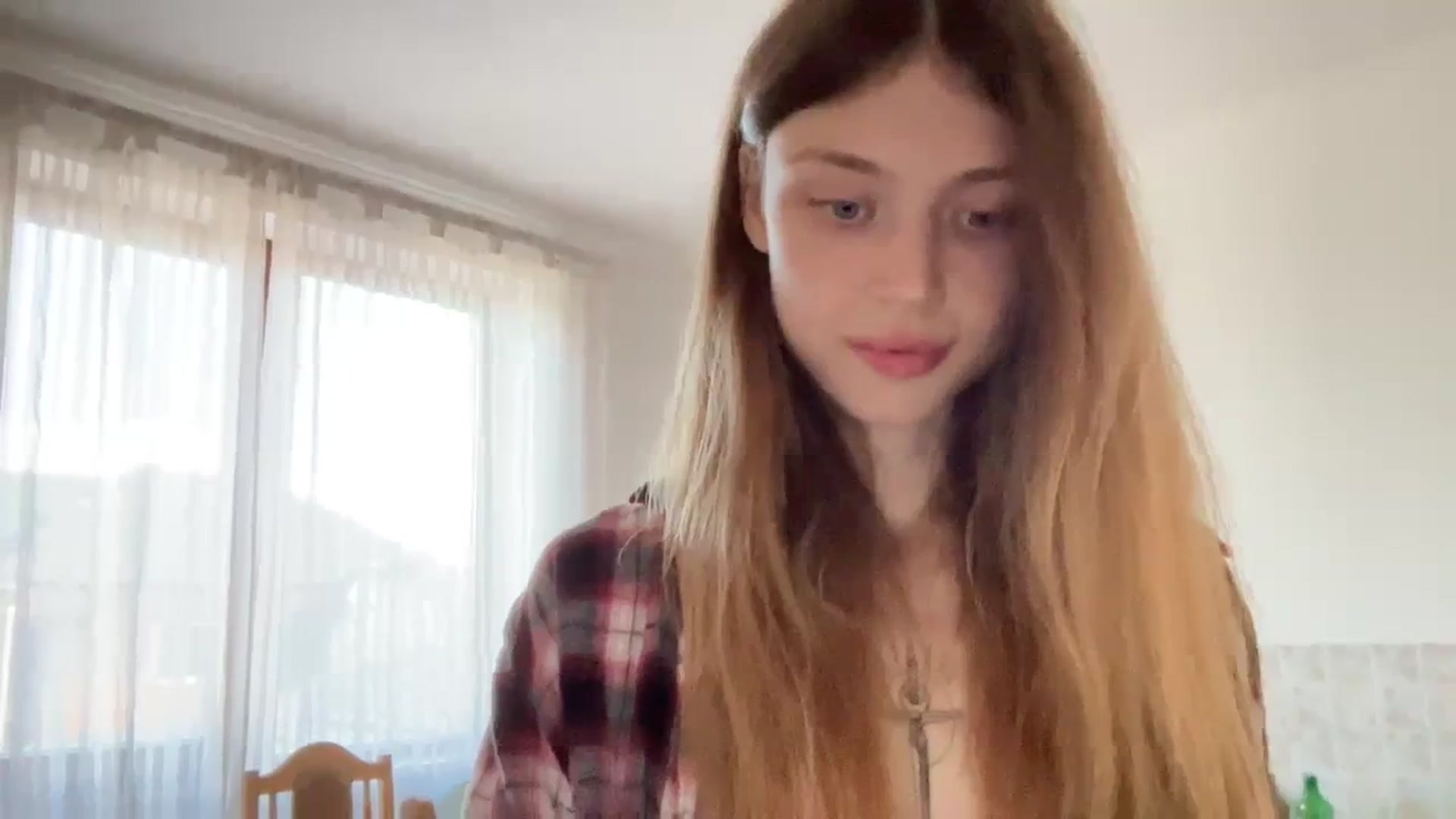 Gallery image thumbnail from Coconut_dream's myfreecams stream on, 11/10/2023, 09:18 image 8 of 20