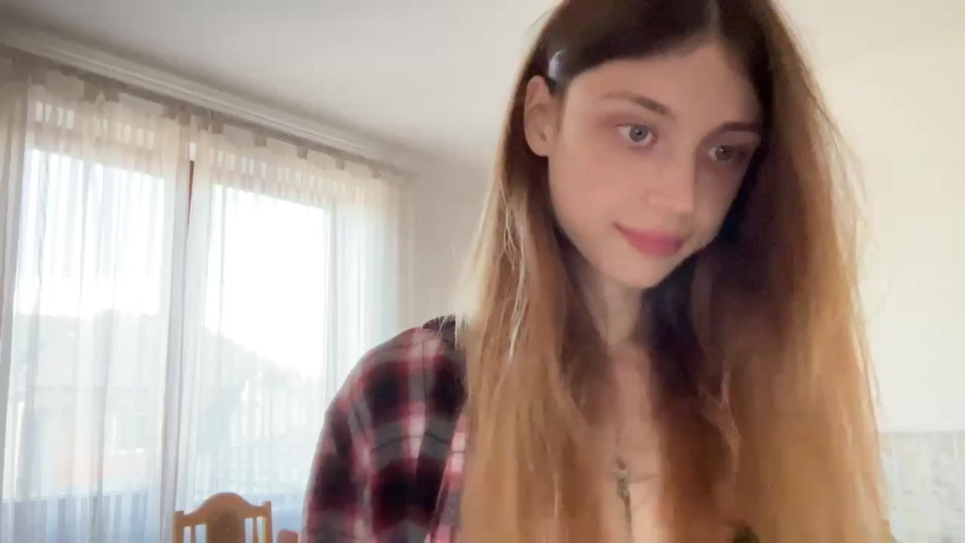 Gallery image thumbnail from Coconut_dream's myfreecams stream on, 11/10/2023, 09:18 image 6 of 20