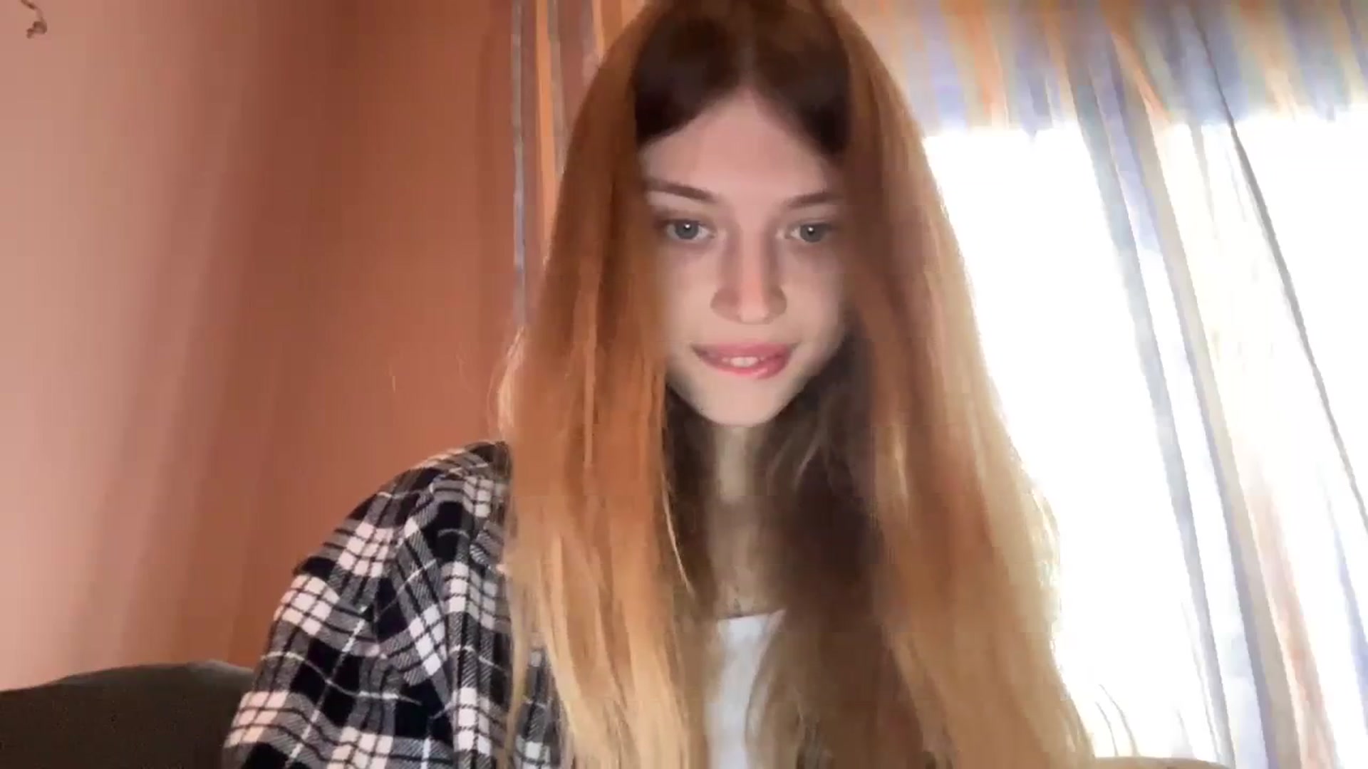 Gallery image thumbnail from Coconut_dream's myfreecams stream on, 11/18/2023, 08:40 image 10 of 20