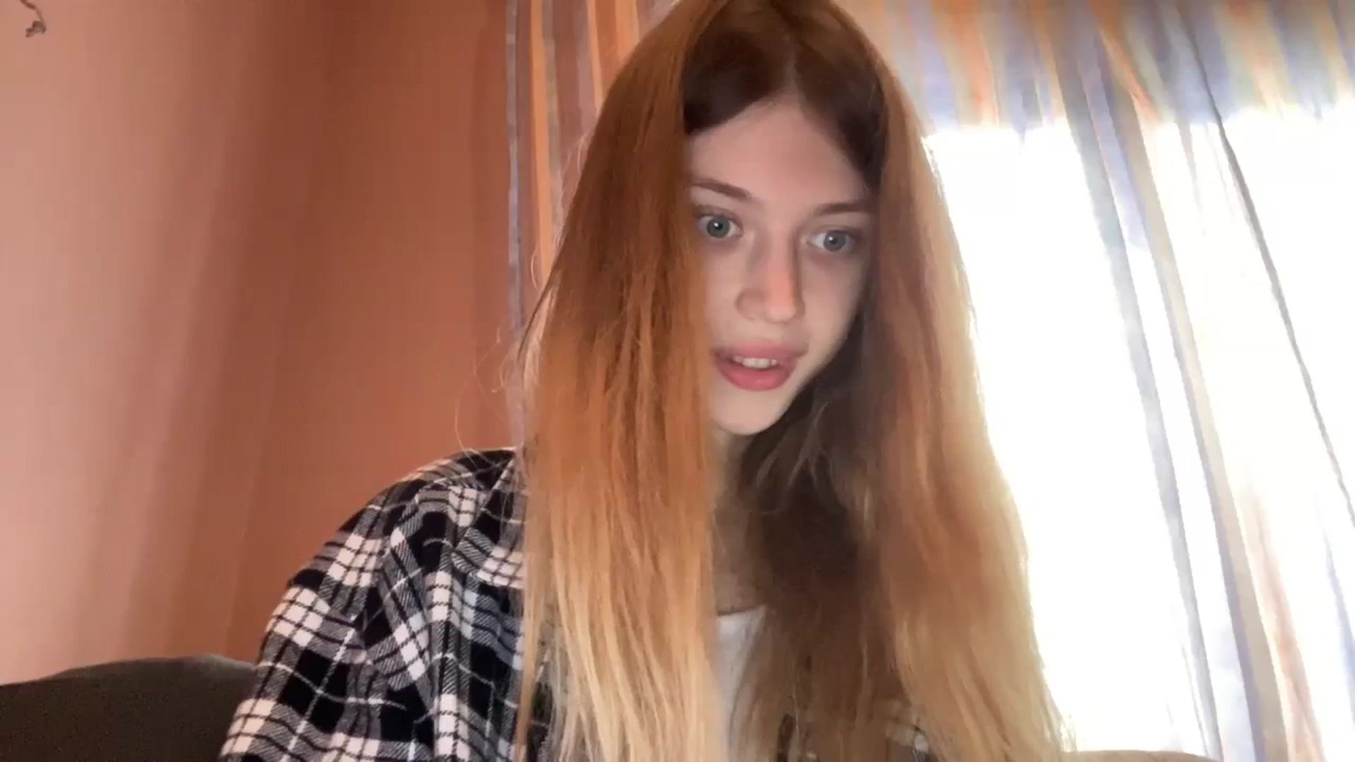 Gallery image thumbnail from Coconut_dream's myfreecams stream on, 11/18/2023, 08:40 image 15 of 20