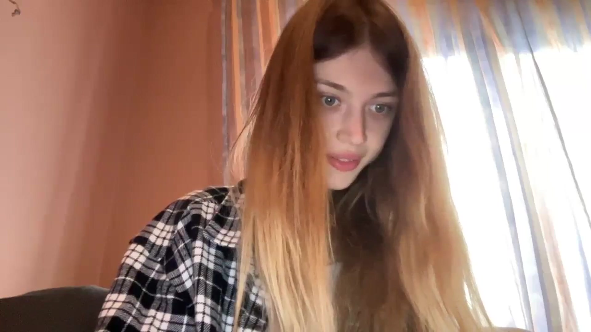 Gallery image thumbnail from Coconut_dream's myfreecams stream on, 11/18/2023, 08:40 image 8 of 20