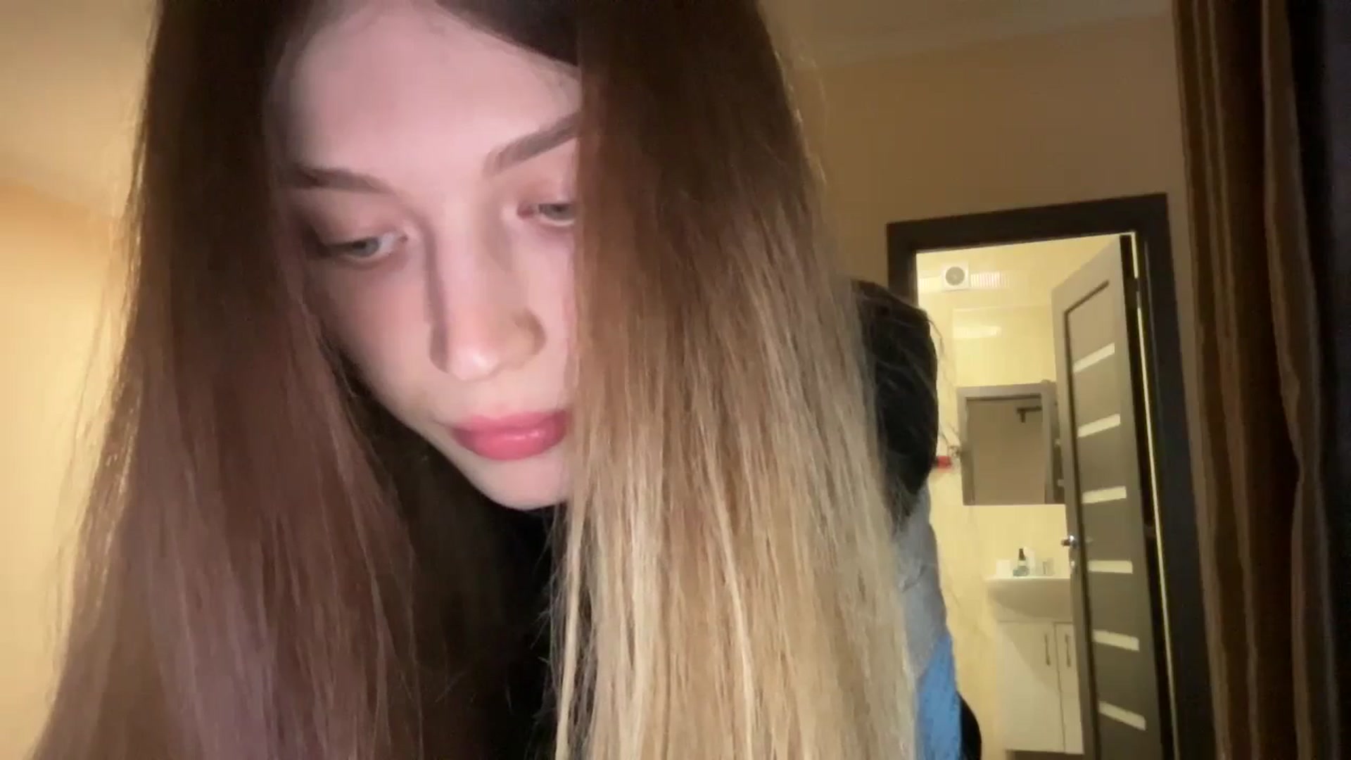 Gallery image thumbnail from Coconut_dream's myfreecams stream on, 11/21/2023, 14:01 image 5 of 20