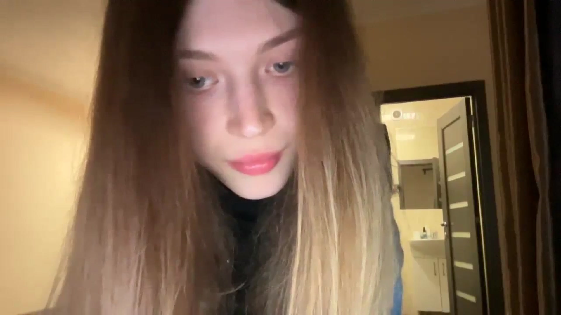 Gallery image thumbnail from Coconut_dream's myfreecams stream on, 11/21/2023, 14:01 image 18 of 20