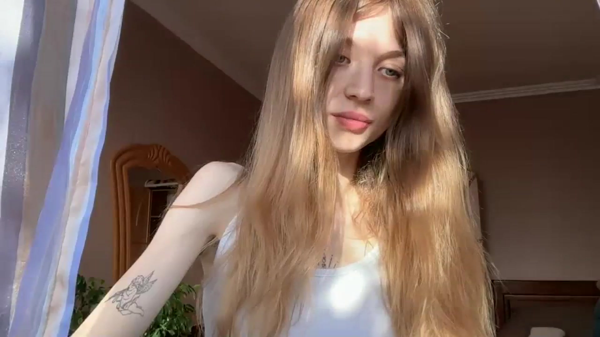 Gallery image thumbnail from Coconut_dream's myfreecams stream on, 11/22/2023, 08:48 image 5 of 20