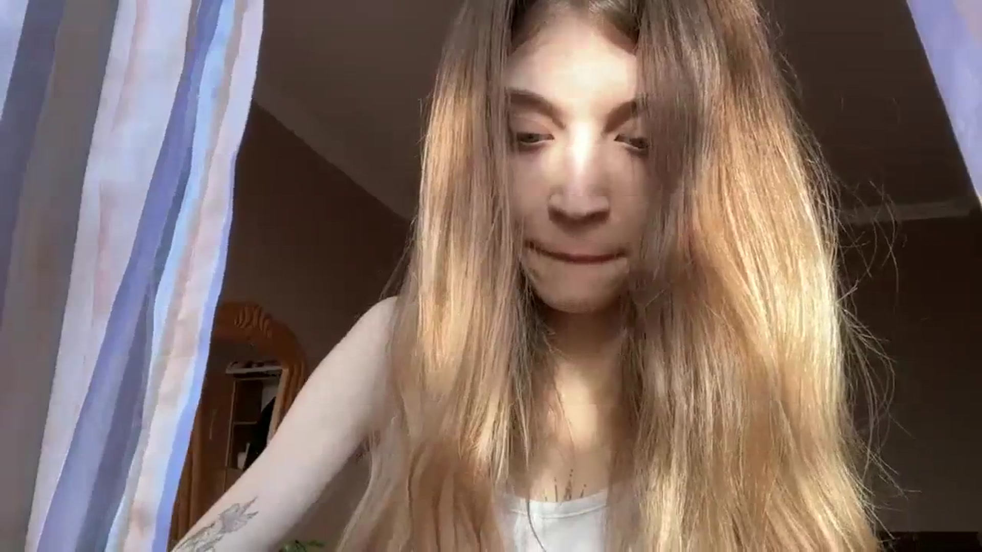 Gallery image thumbnail from Coconut_dream's myfreecams stream on, 11/22/2023, 08:48 image 2 of 20