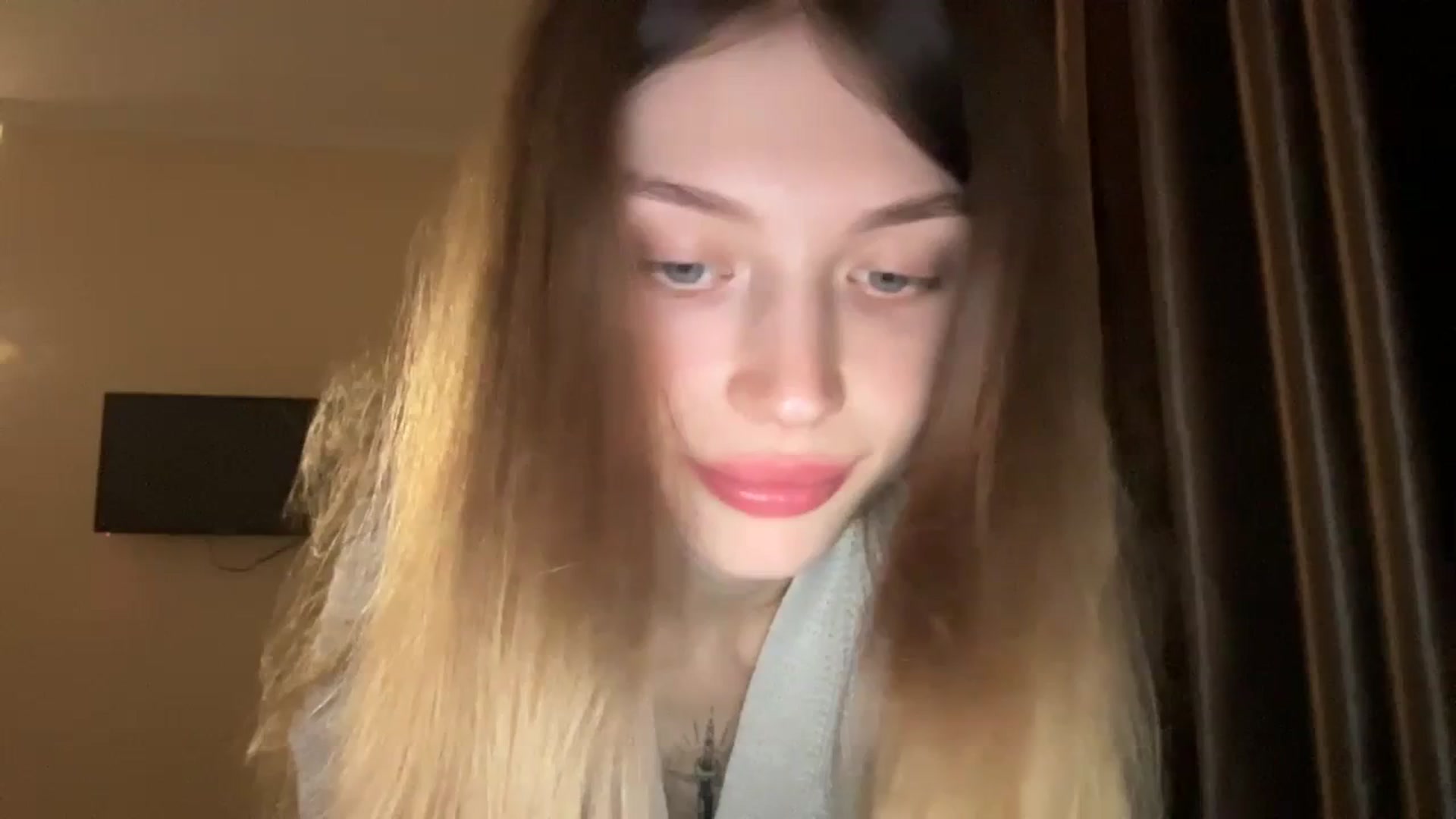 Gallery image thumbnail from Coconut_dream's myfreecams stream on, 11/22/2023, 17:10 image 4 of 20