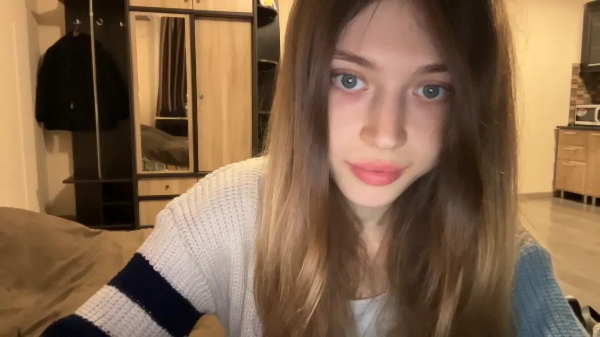 Gallery image thumbnail from Coconut_dream's myfreecams stream on, 11/23/2023, 09:11 image 2 of 20