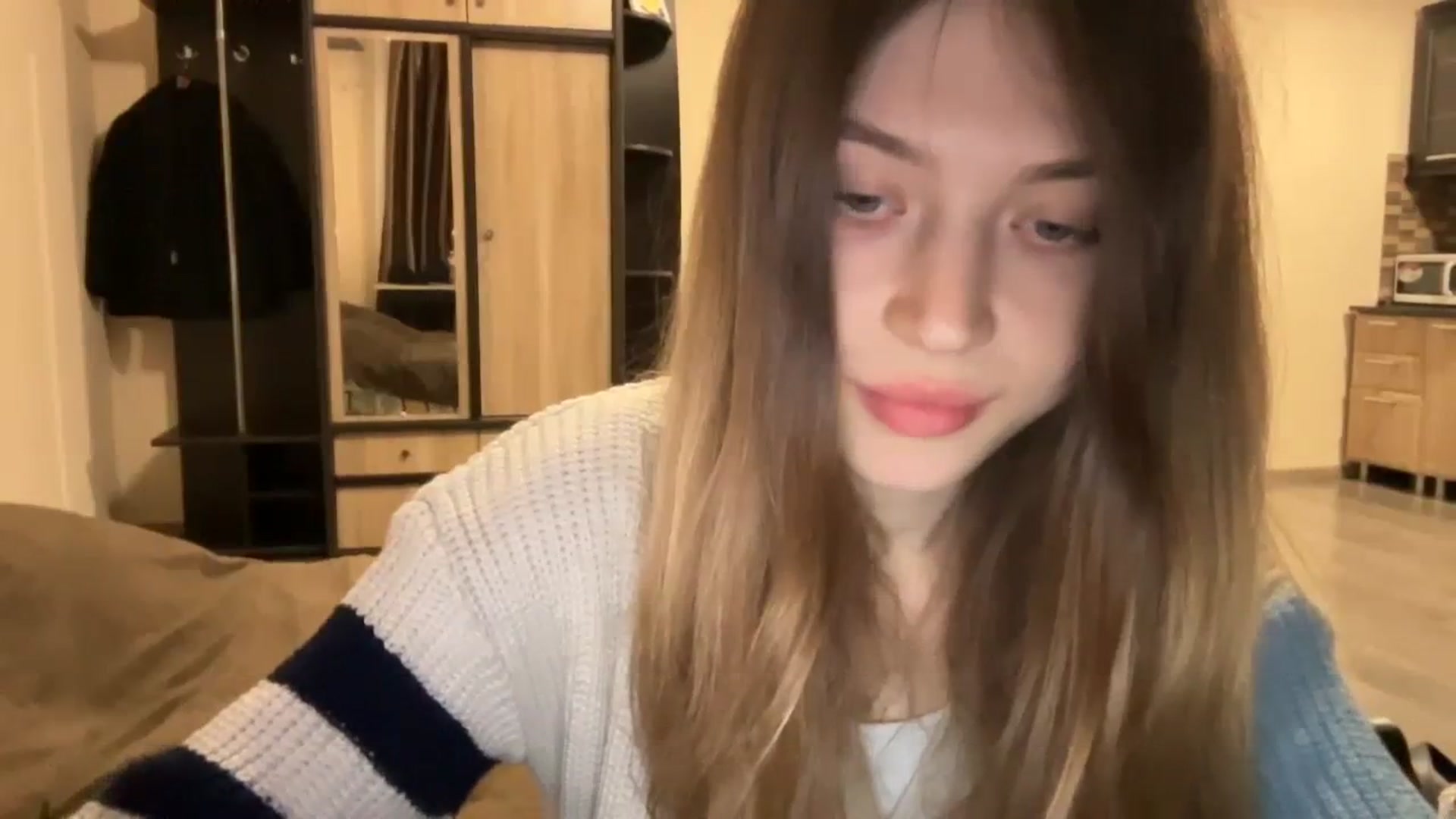 Gallery image thumbnail from Coconut_dream's myfreecams stream on, 11/23/2023, 09:11 image 4 of 20