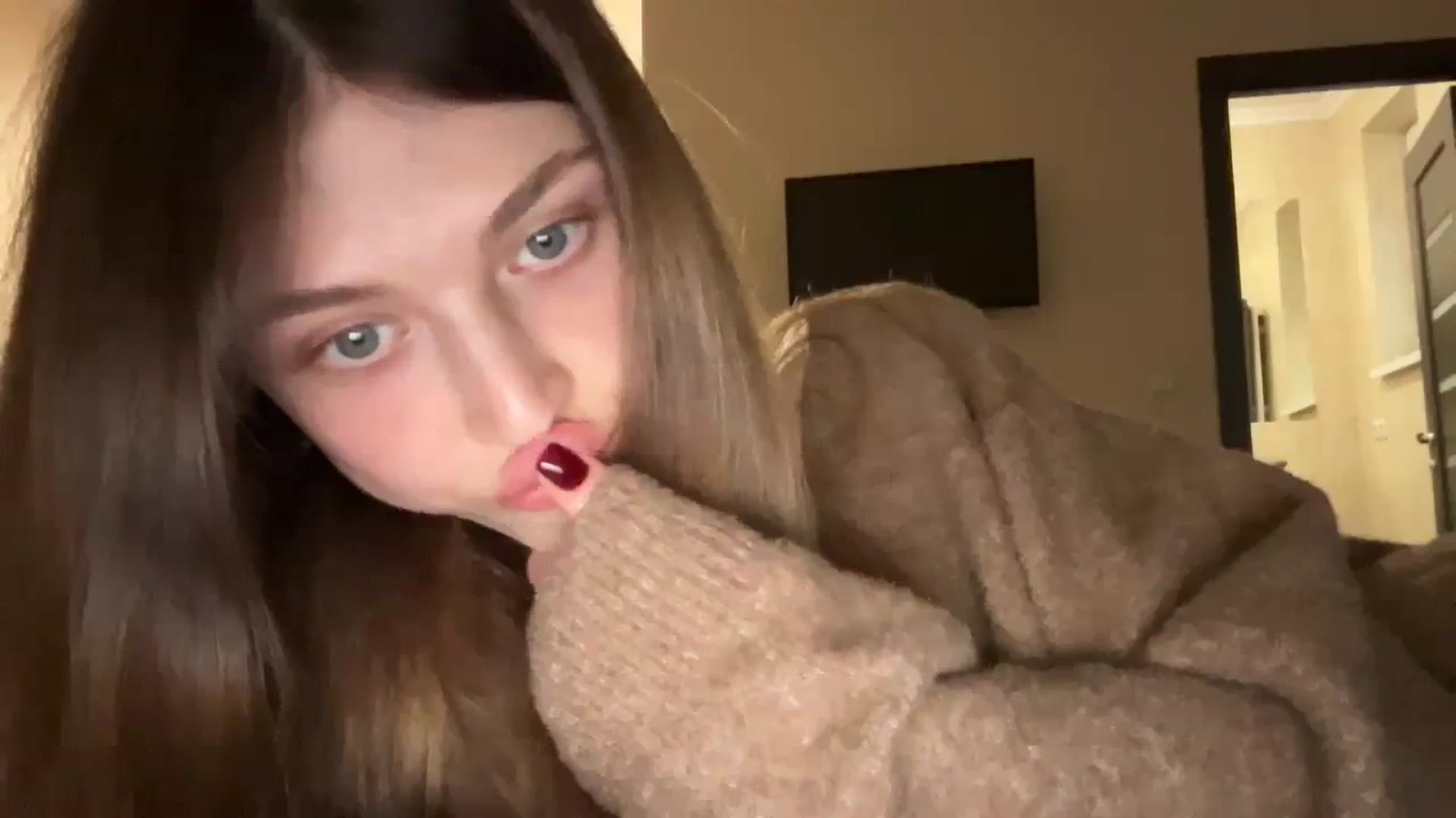 Gallery image thumbnail from Coconut_dream's myfreecams stream on, 11/24/2023, 14:01 image 20 of 20
