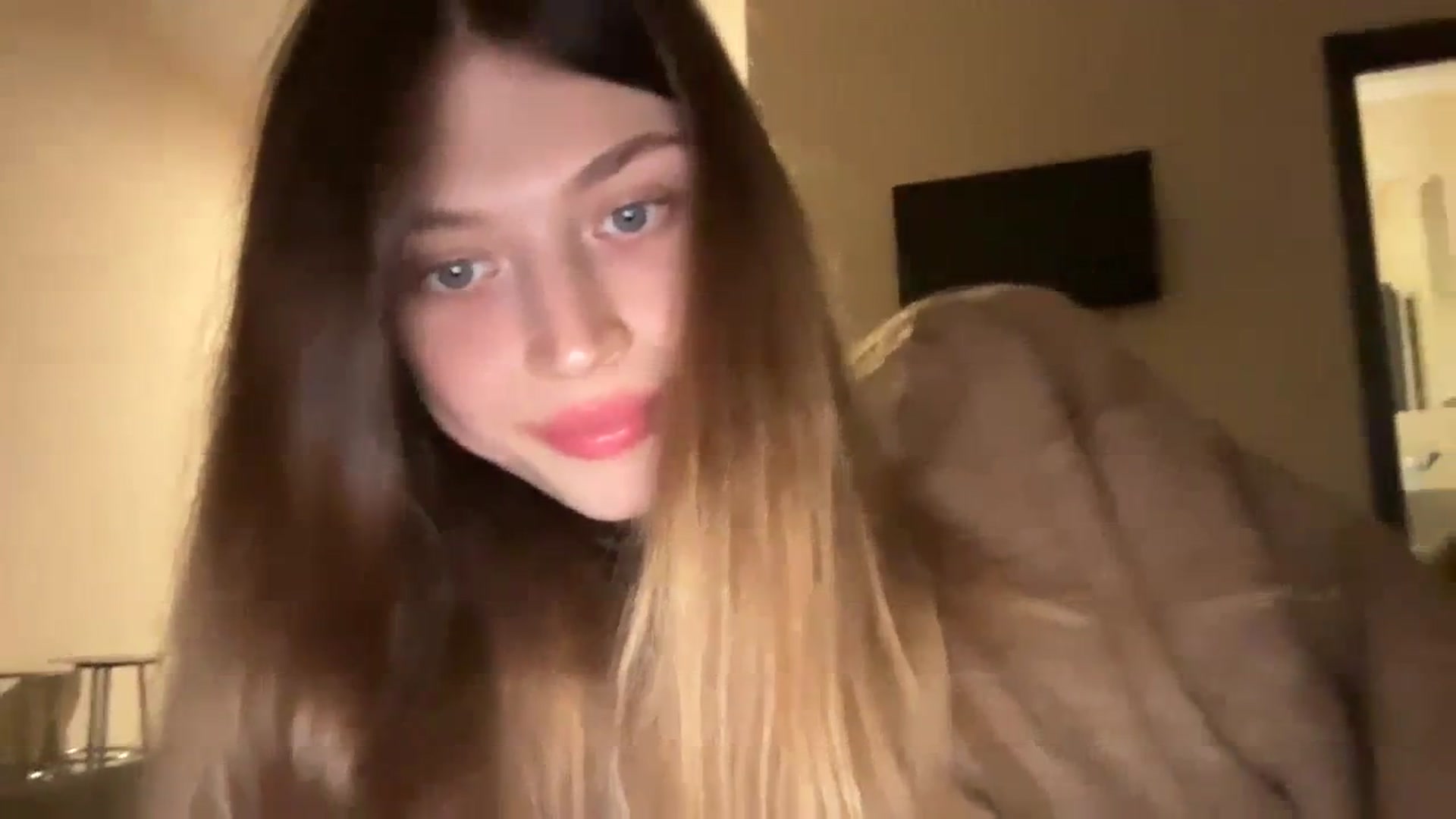 Gallery image thumbnail from Coconut_dream's myfreecams stream on, 11/24/2023, 14:01 image 19 of 20