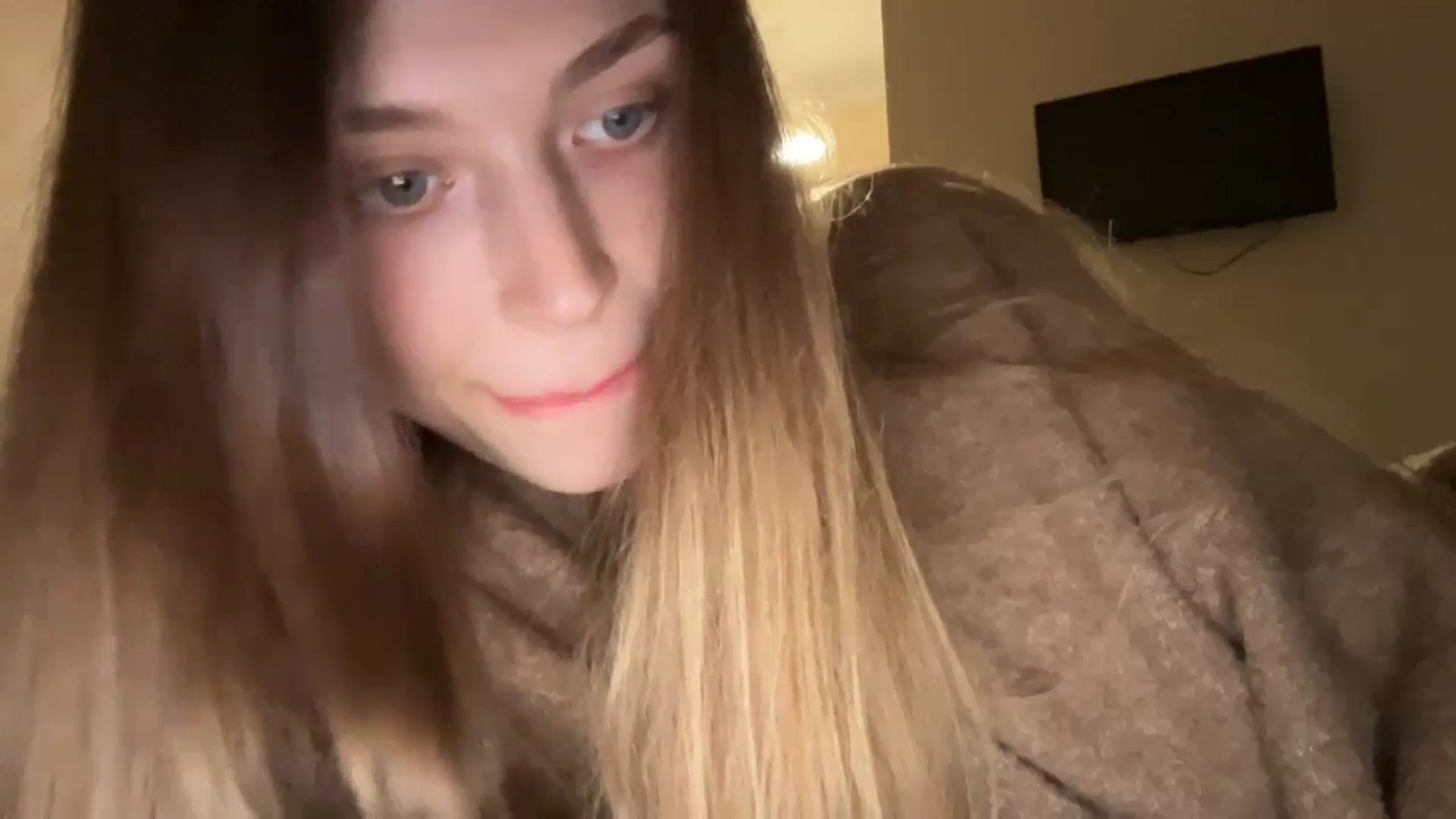 Gallery image thumbnail from Coconut_dream's myfreecams stream on, 11/24/2023, 14:01 image 16 of 20