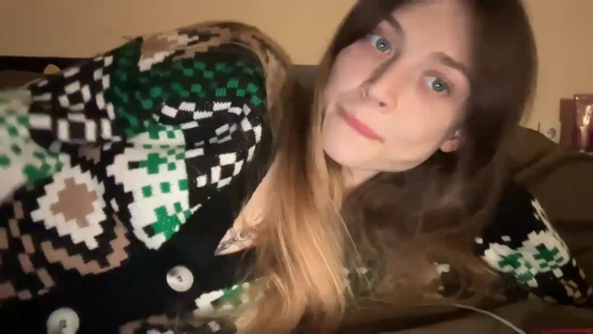 Gallery image thumbnail from Coconut_dream's myfreecams stream on, 11/26/2023, 17:59 image 9 of 20
