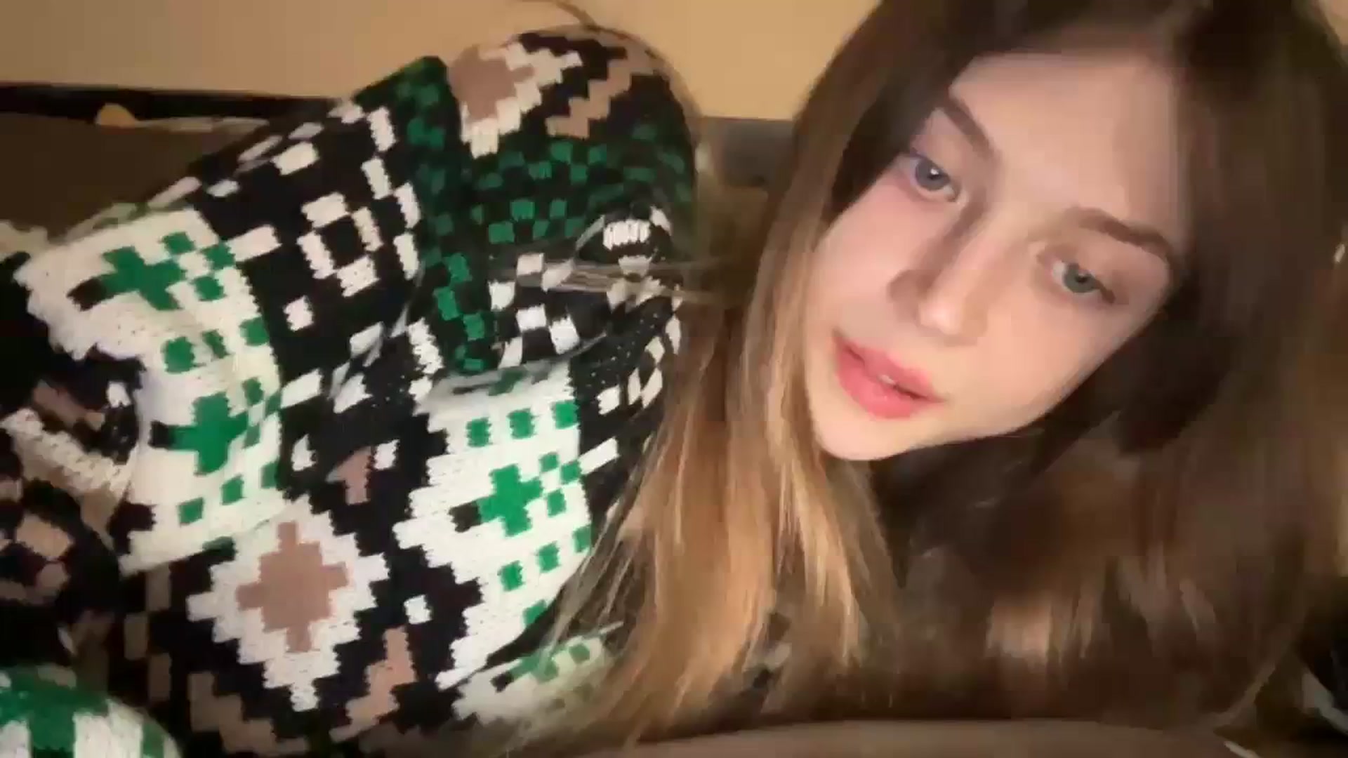 Gallery image thumbnail from Coconut_dream's myfreecams stream on, 11/26/2023, 17:59 image 13 of 20