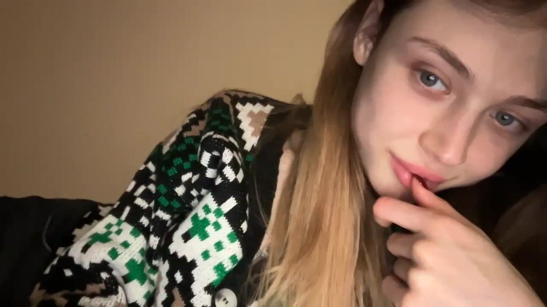 Gallery image thumbnail from Coconut_dream's myfreecams stream on, 11/26/2023, 17:59 image 20 of 20