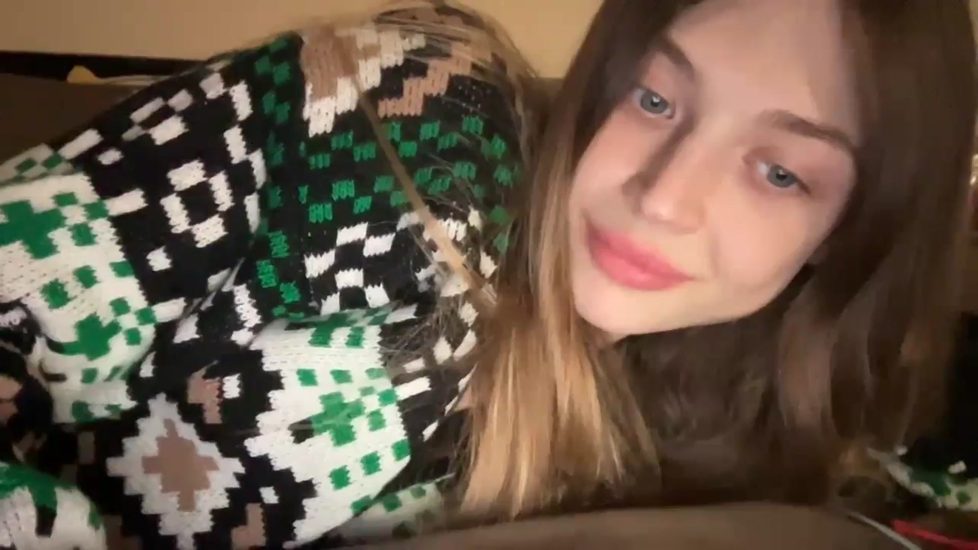 Gallery image thumbnail from Coconut_dream's myfreecams stream on, 11/26/2023, 17:59 image 12 of 20