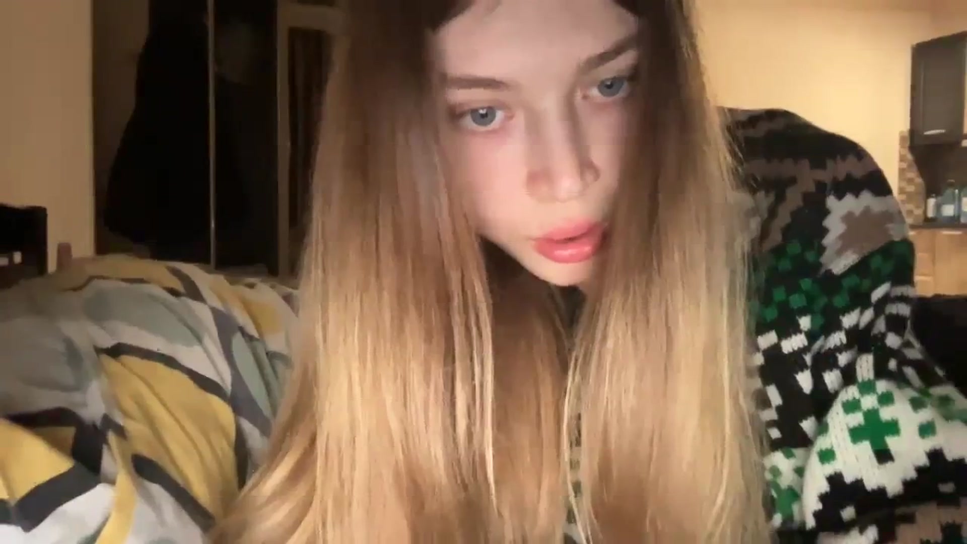Gallery image thumbnail from Coconut_dream's myfreecams stream on, 11/26/2023, 19:20 image 19 of 20