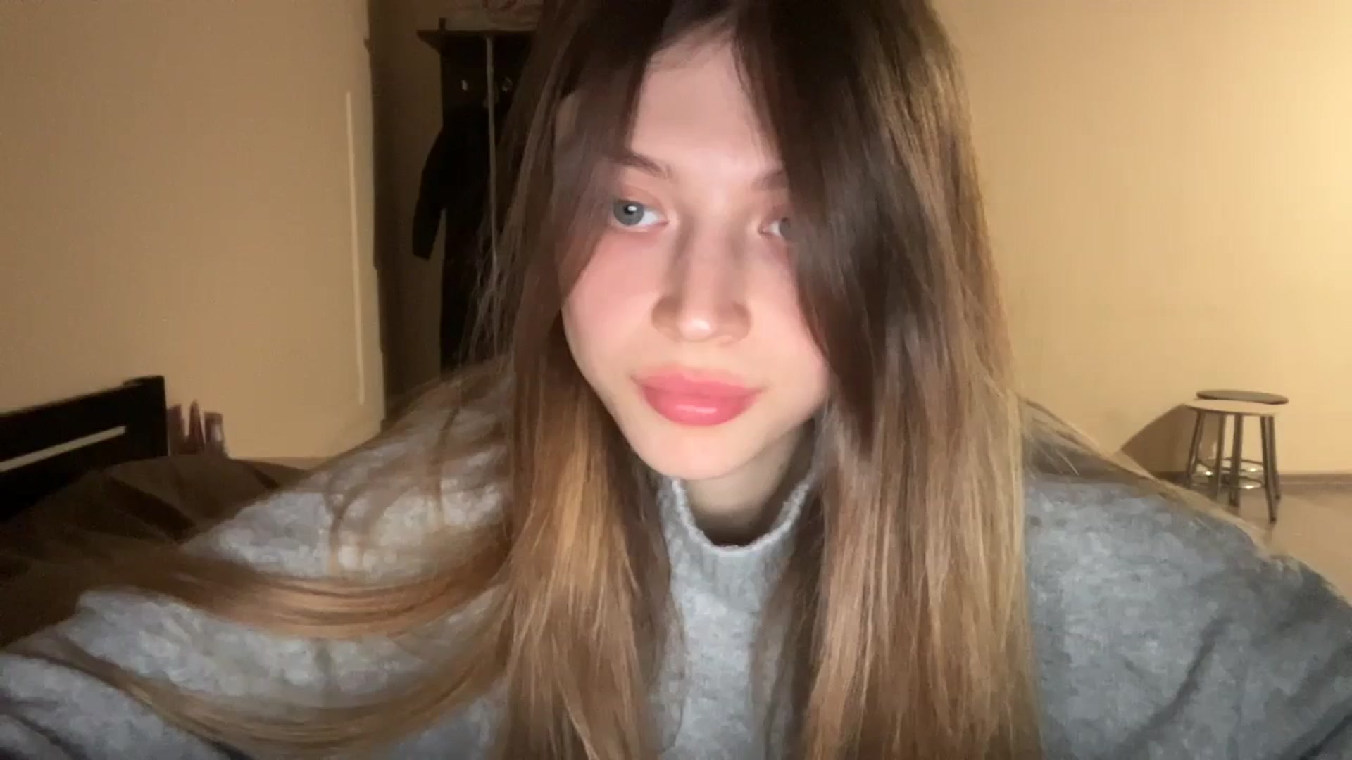 Gallery image thumbnail from Coconut_dream's myfreecams stream on, 11/29/2023, 16:15 image 6 of 20