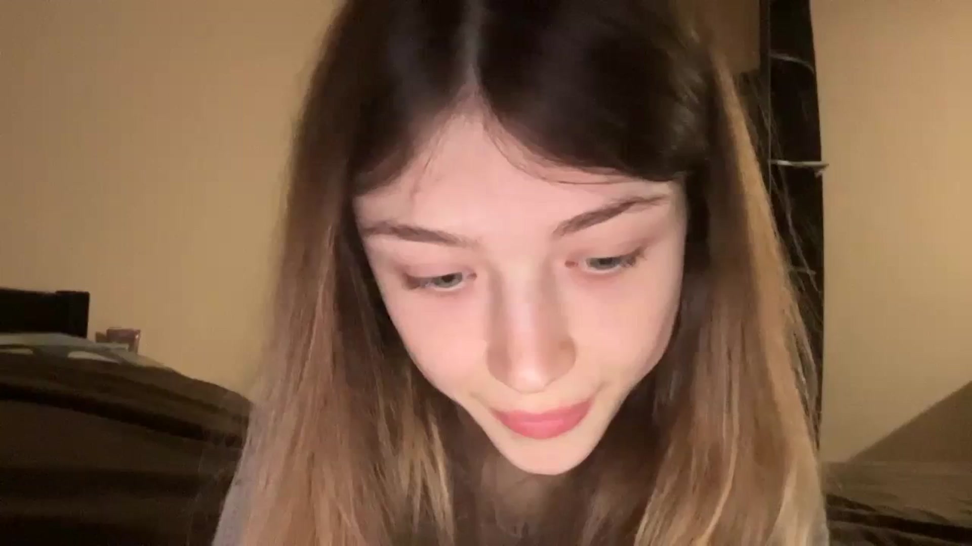 Gallery image thumbnail from Coconut_dream's myfreecams stream on, 11/30/2023, 06:39 image 2 of 20