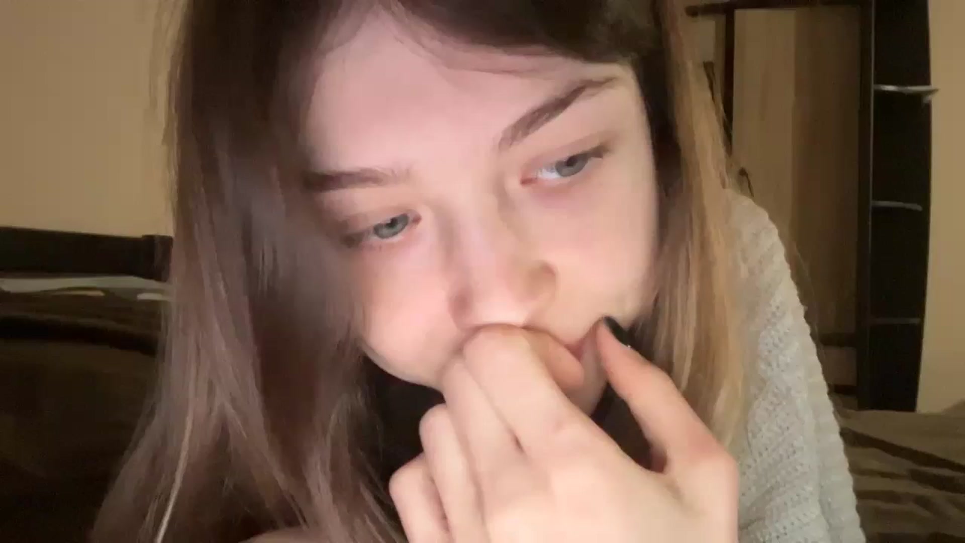 Gallery image thumbnail from Coconut_dream's myfreecams stream on, 11/30/2023, 06:39 image 7 of 20
