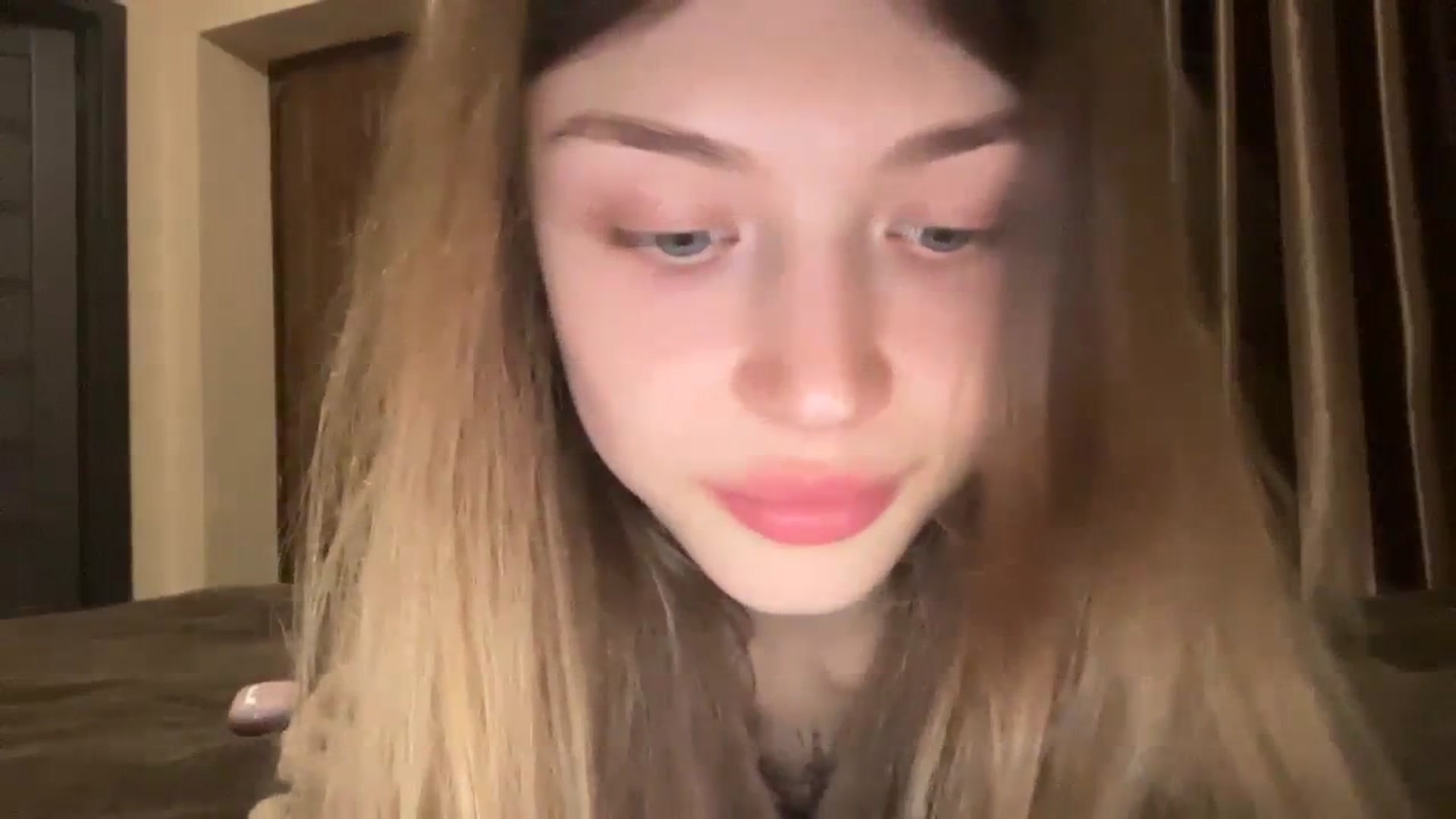 Gallery image thumbnail from Coconut_dream's myfreecams stream on, 12/01/2023, 15:06 image 19 of 20