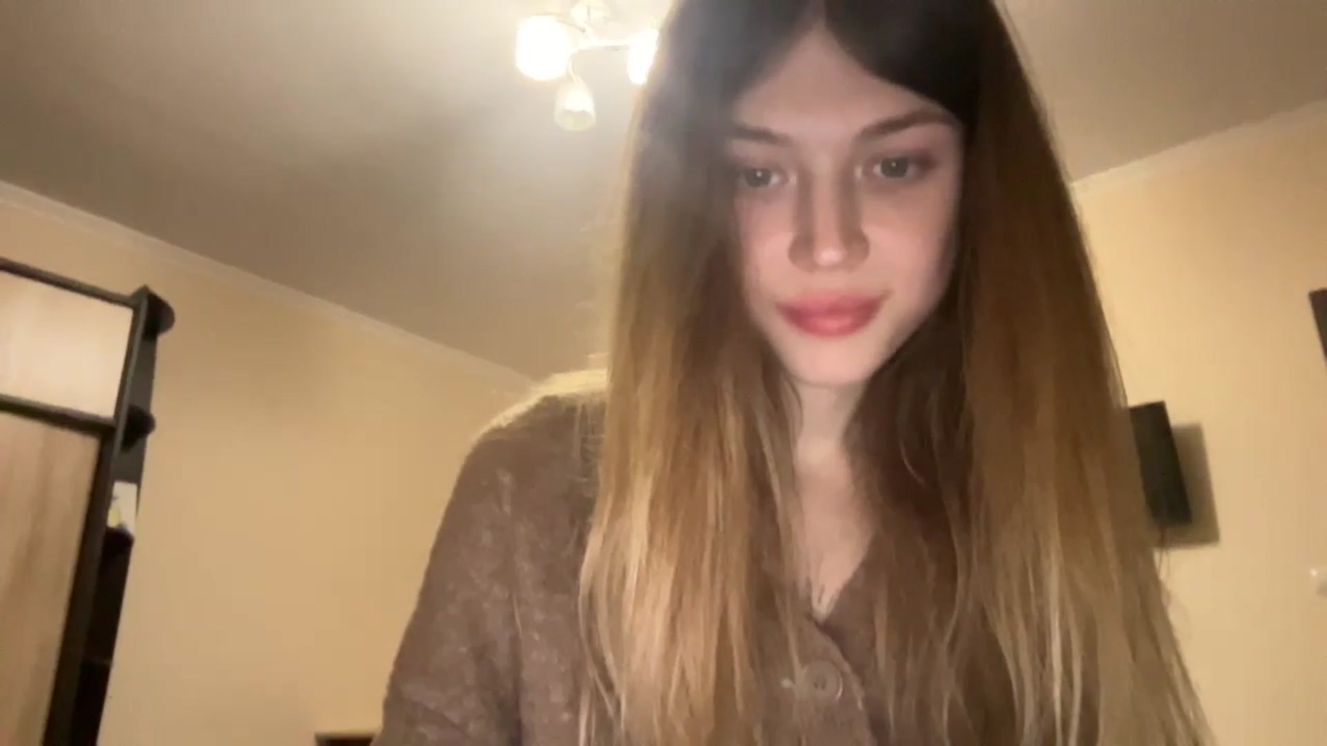Gallery image thumbnail from Coconut_dream's myfreecams stream on, 12/01/2023, 16:09 image 8 of 20
