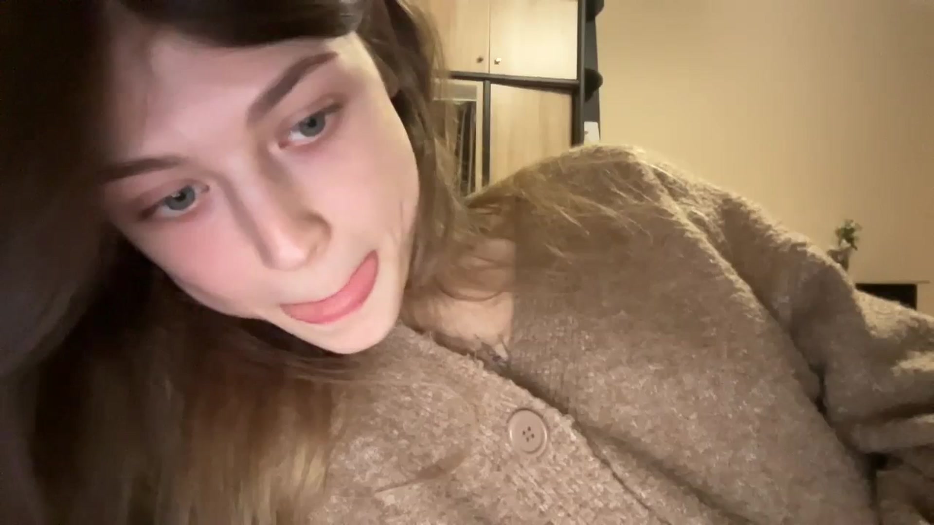 Gallery image thumbnail from Coconut_dream's myfreecams stream on, 12/01/2023, 16:09 image 20 of 20