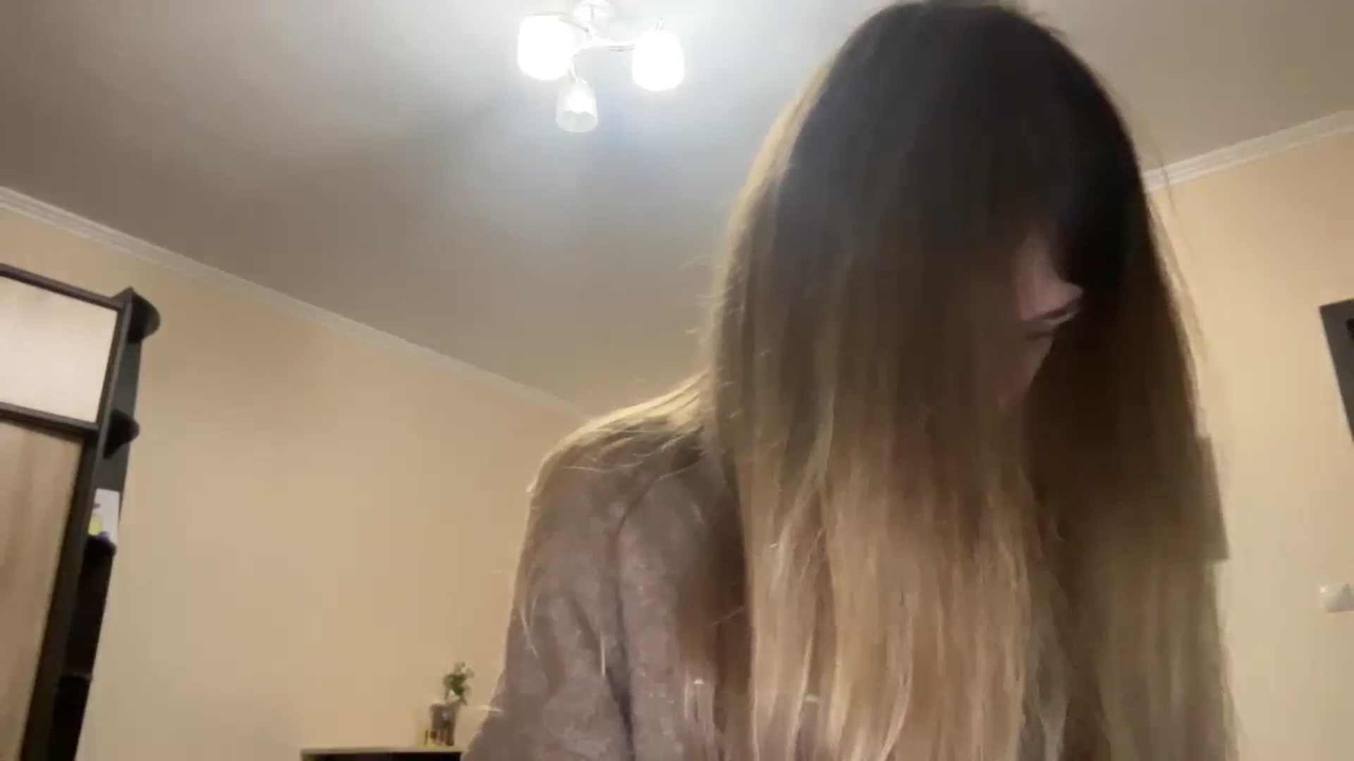 Gallery image thumbnail from Coconut_dream's myfreecams stream on, 12/01/2023, 16:09 image 5 of 20
