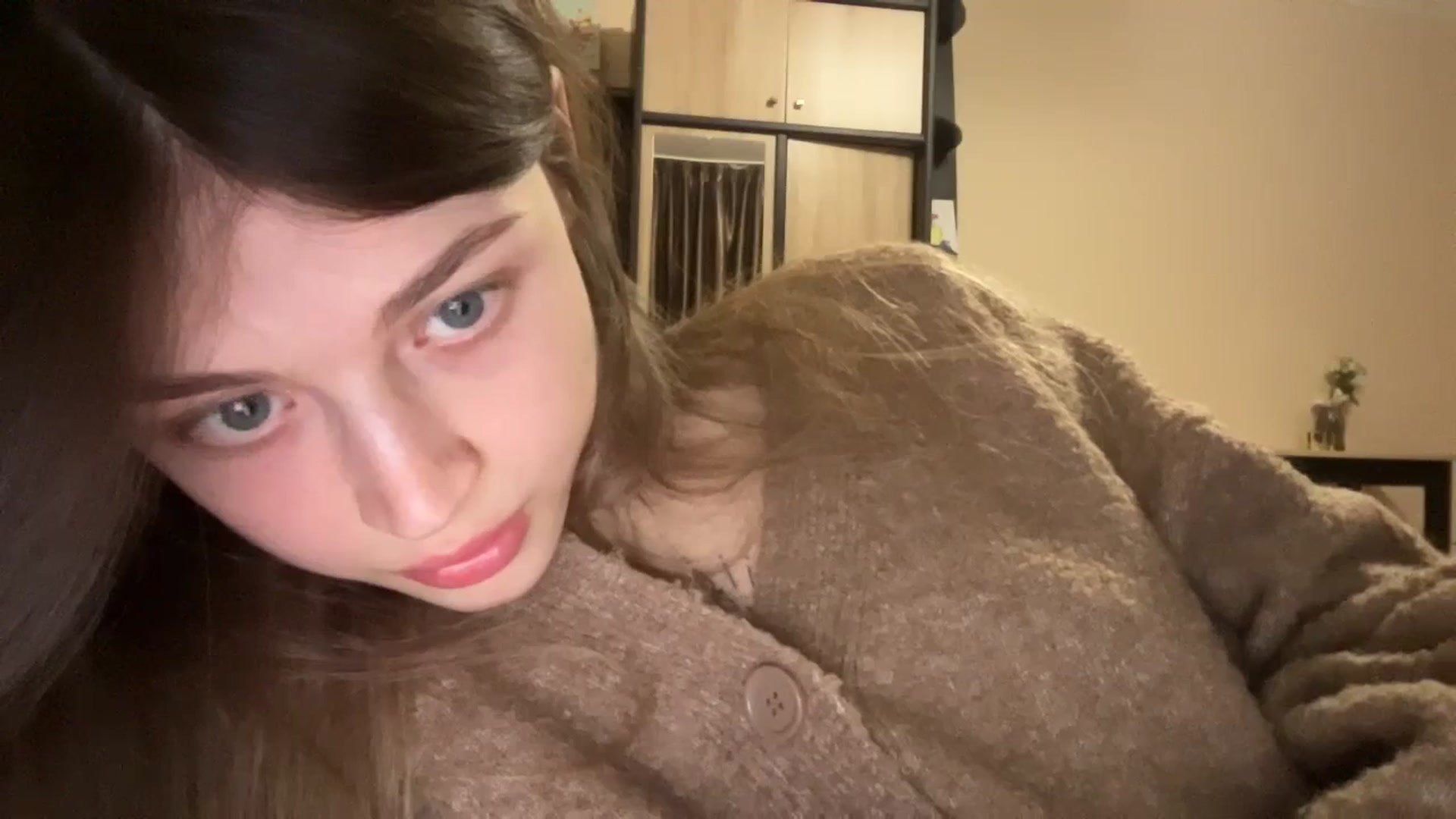 Gallery image thumbnail from Coconut_dream's myfreecams stream on, 12/01/2023, 16:09 image 18 of 20