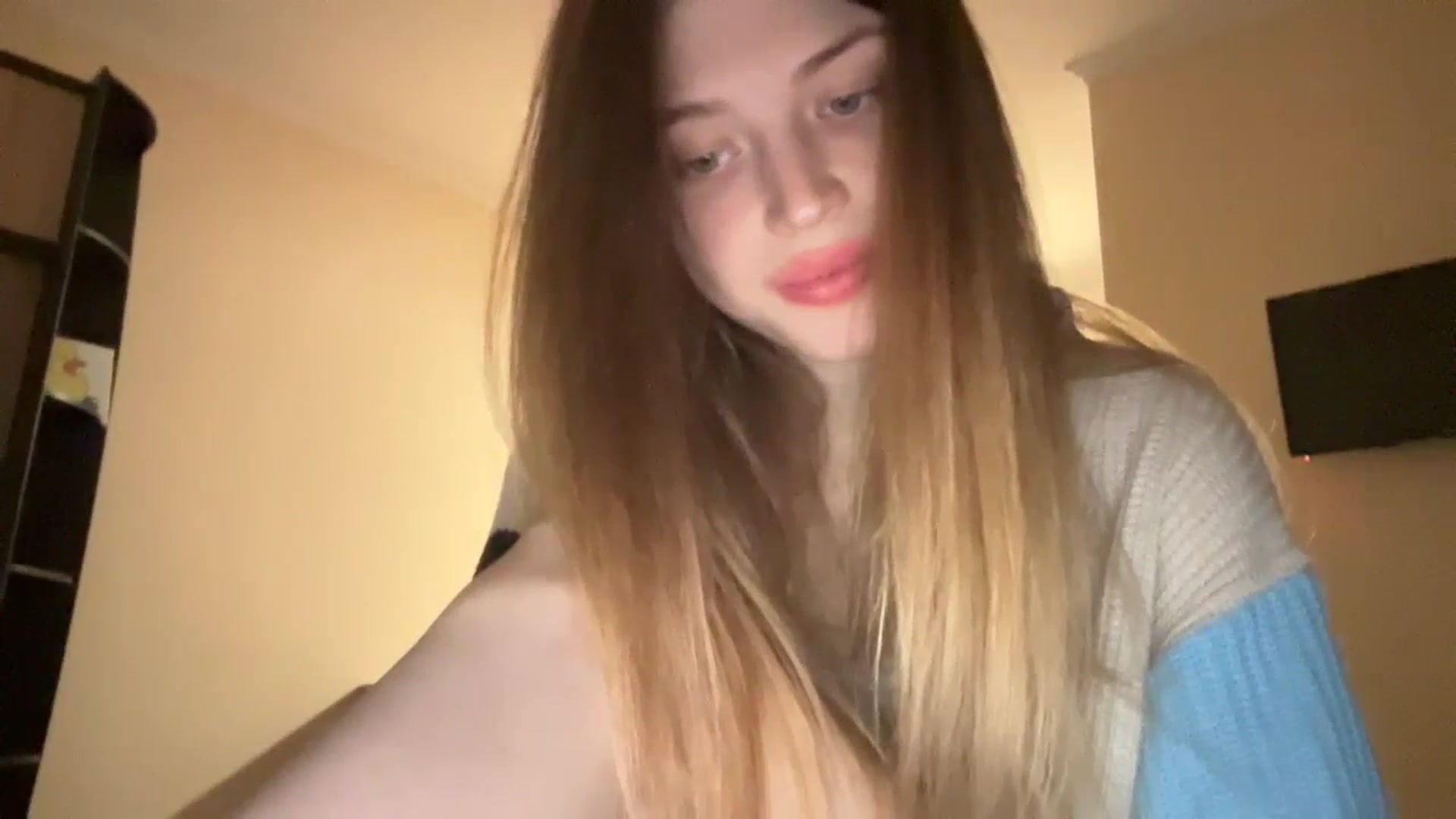 Gallery image thumbnail from Coconut_dream's myfreecams stream on, 12/02/2023, 20:02 image 14 of 20