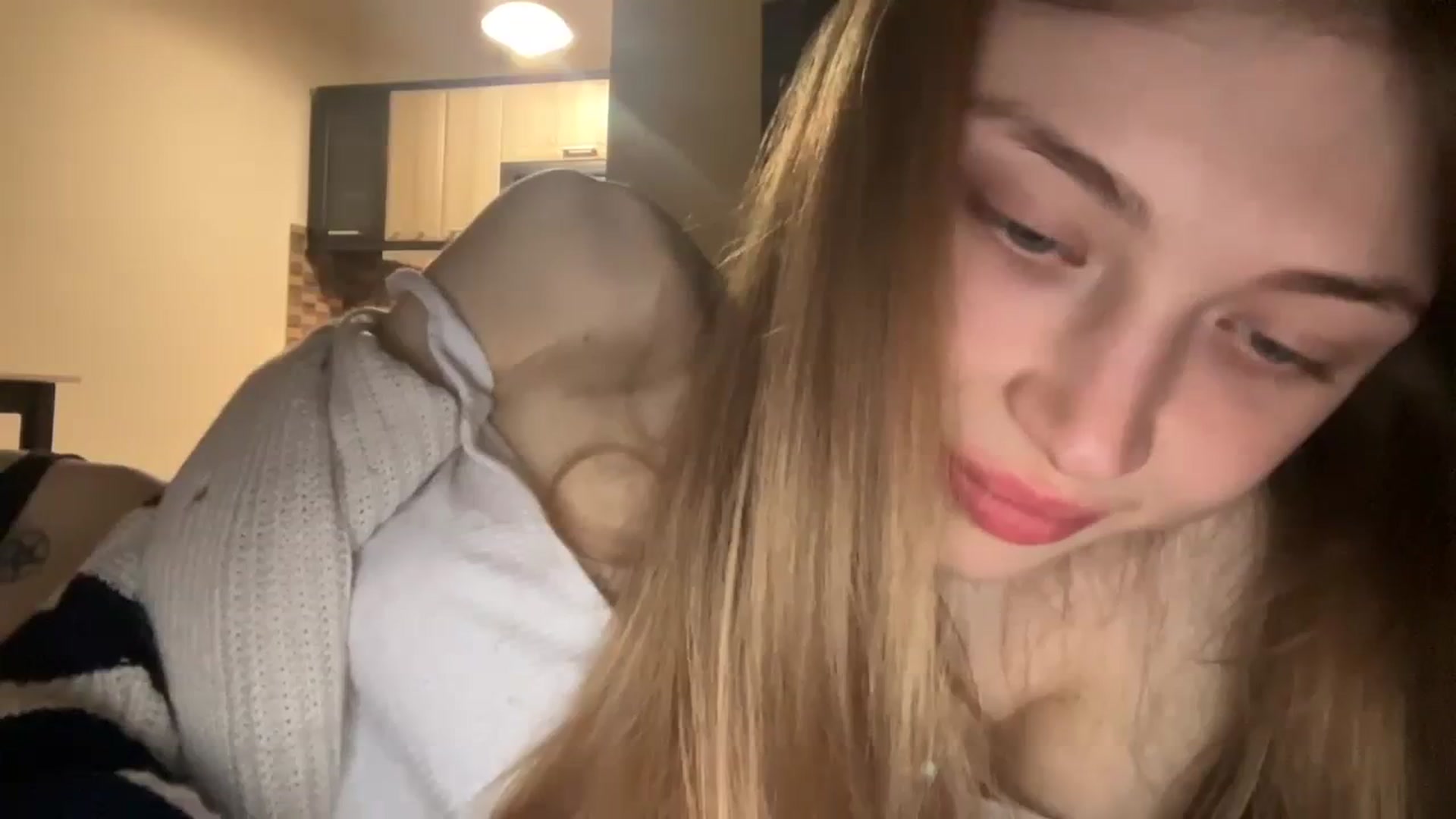 Gallery image thumbnail from Coconut_dream's myfreecams stream on, 12/02/2023, 21:17 image 16 of 20