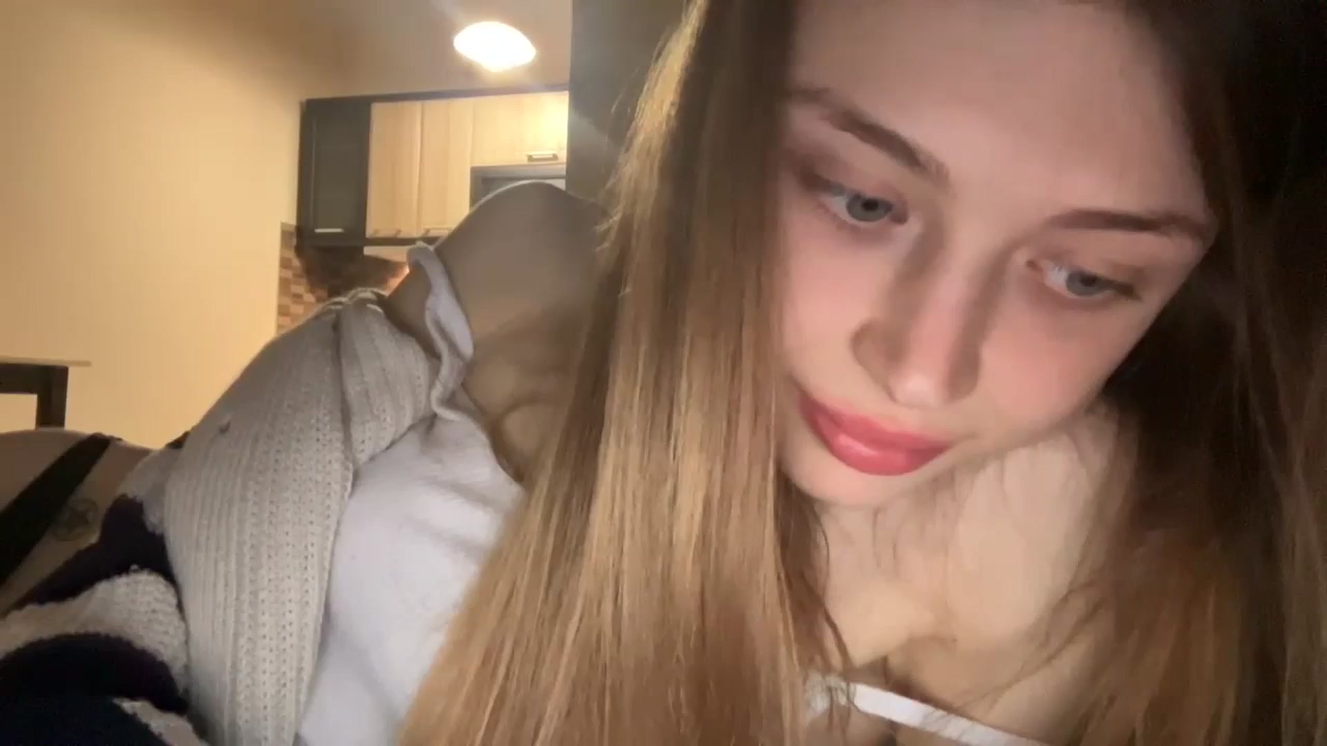 Gallery image thumbnail from Coconut_dream's myfreecams stream on, 12/02/2023, 21:17 image 9 of 20