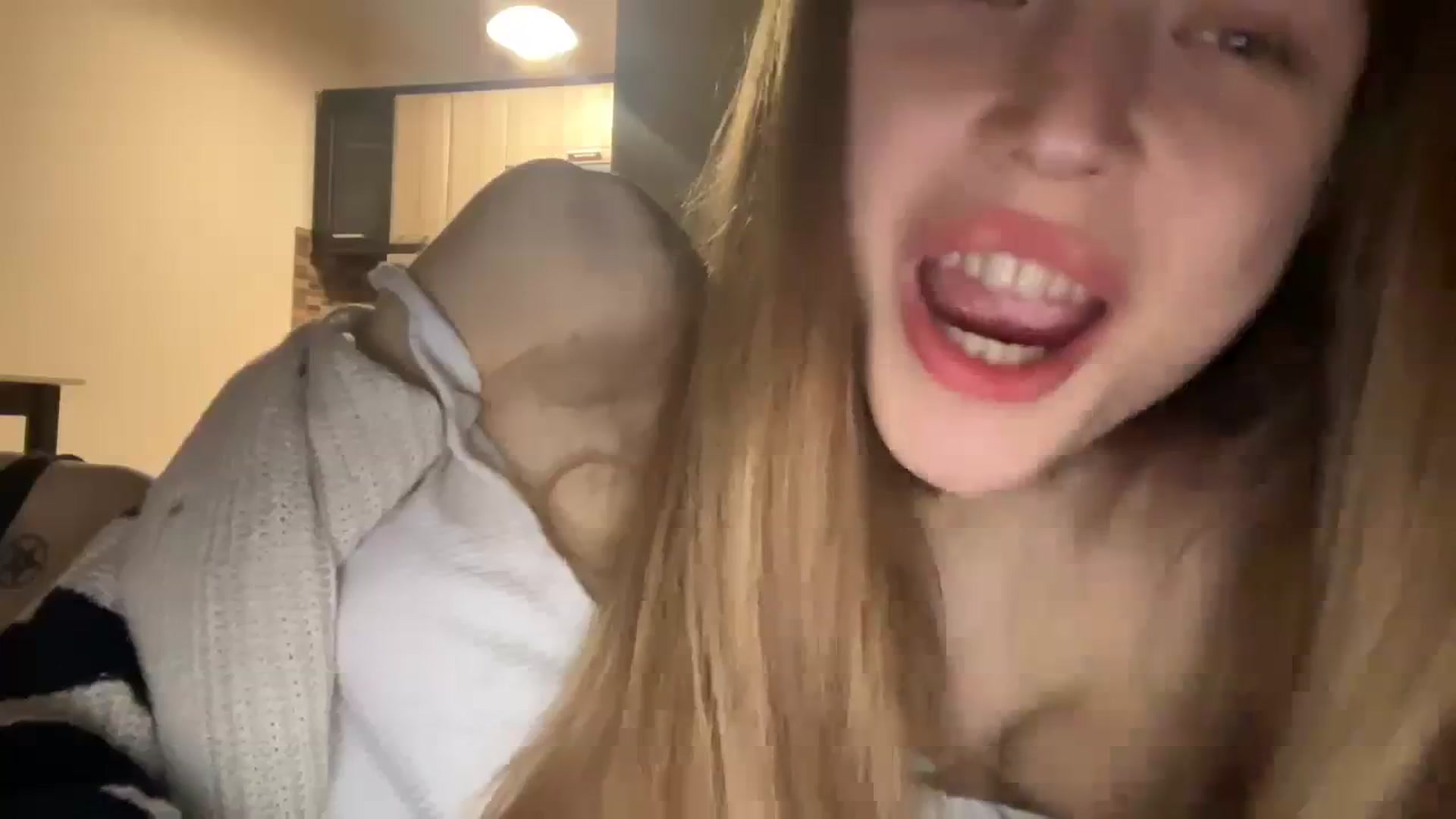 Gallery image thumbnail from Coconut_dream's myfreecams stream on, 12/02/2023, 21:17 image 14 of 20