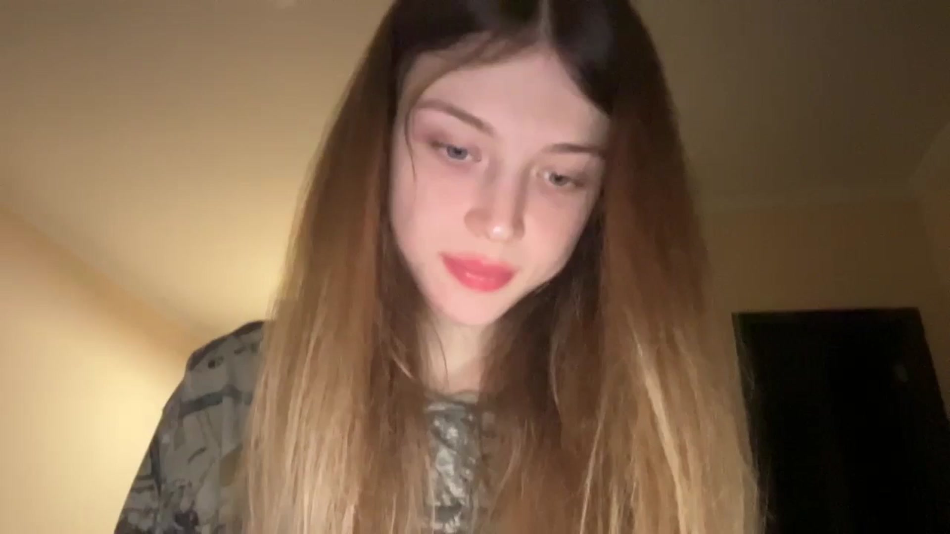 Gallery image thumbnail from Coconut_dream's myfreecams stream on, 12/03/2023, 20:32 image 13 of 20