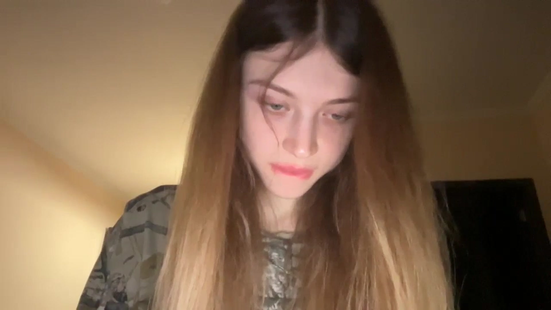 Gallery image thumbnail from Coconut_dream's myfreecams stream on, 12/03/2023, 20:32 image 18 of 20